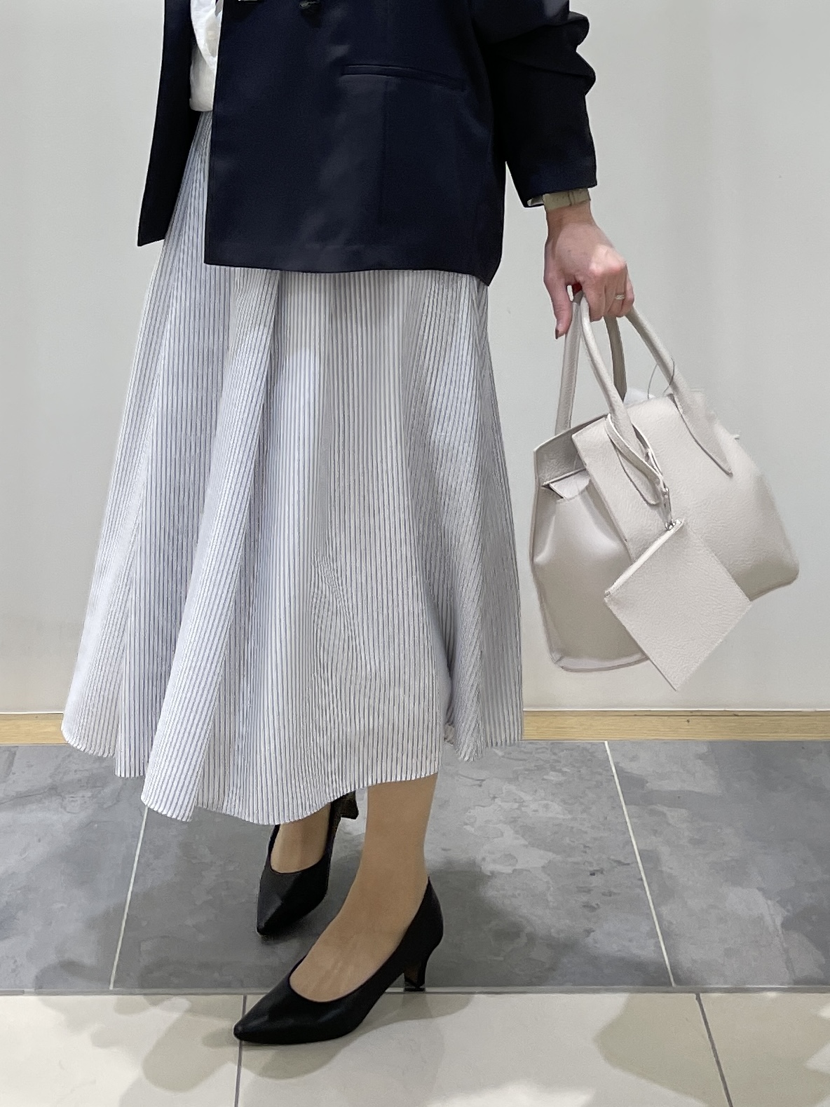 shihoさんの「INDIVI｜【接触冷感／透湿／着る日傘】ドルマンダブルジャケット」を使ったコーディネート