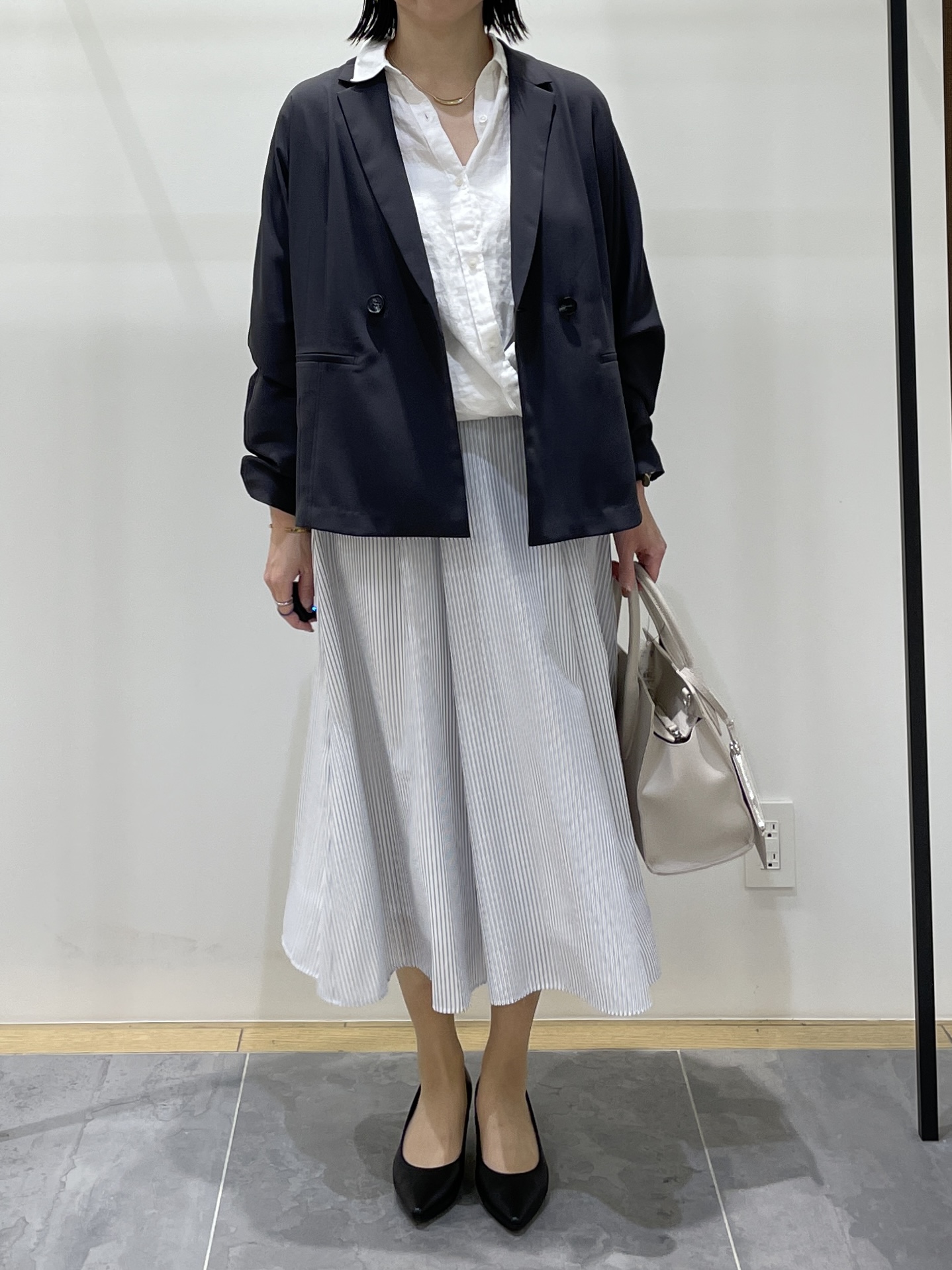 shihoさんの「INDIVI｜【接触冷感／透湿／着る日傘】ドルマンダブルジャケット」を使ったコーディネート