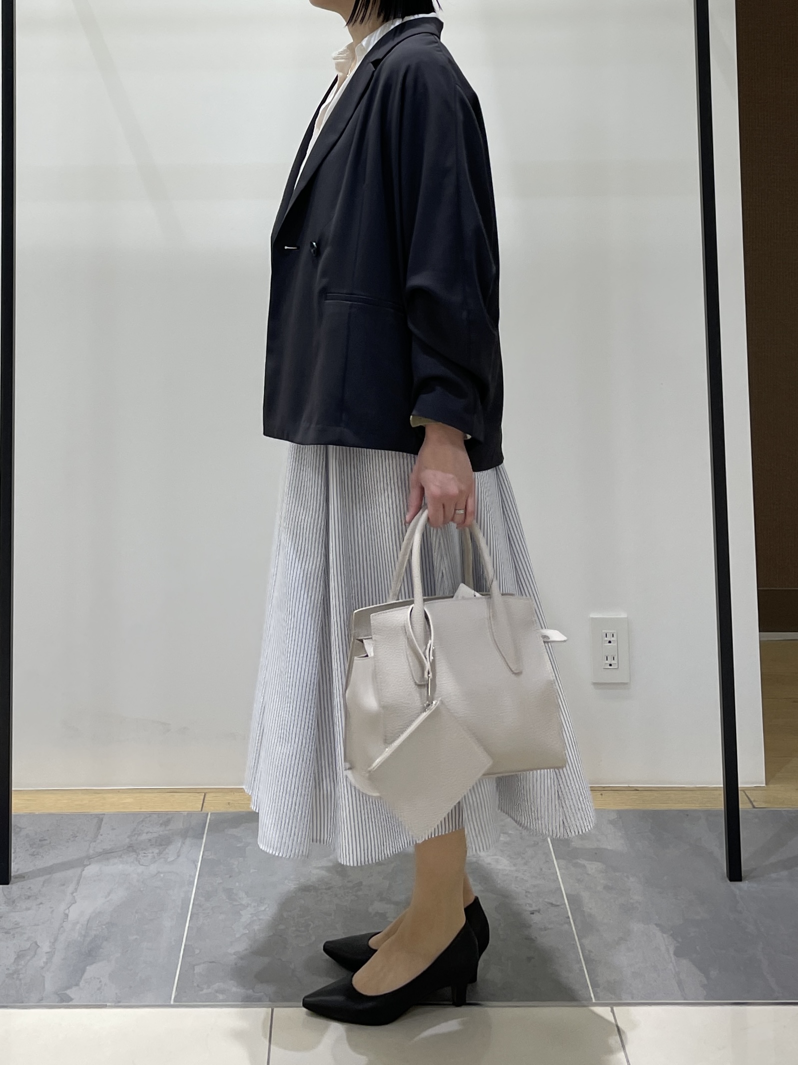 shihoさんの「INDIVI｜【接触冷感／透湿／着る日傘】ドルマンダブルジャケット」を使ったコーディネート