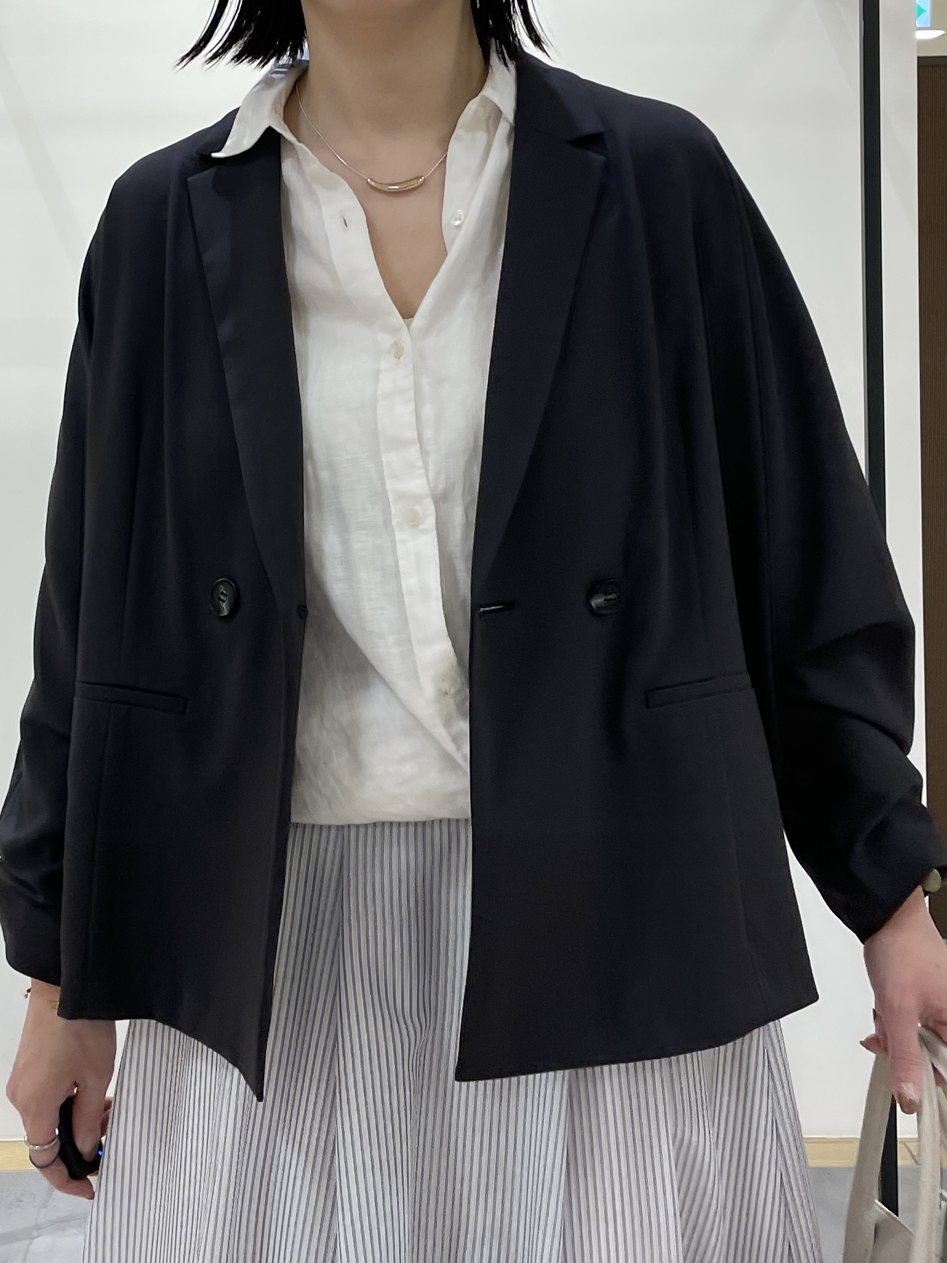 shihoさんの「INDIVI｜【接触冷感／透湿／着る日傘】ドルマンダブルジャケット」を使ったコーディネート