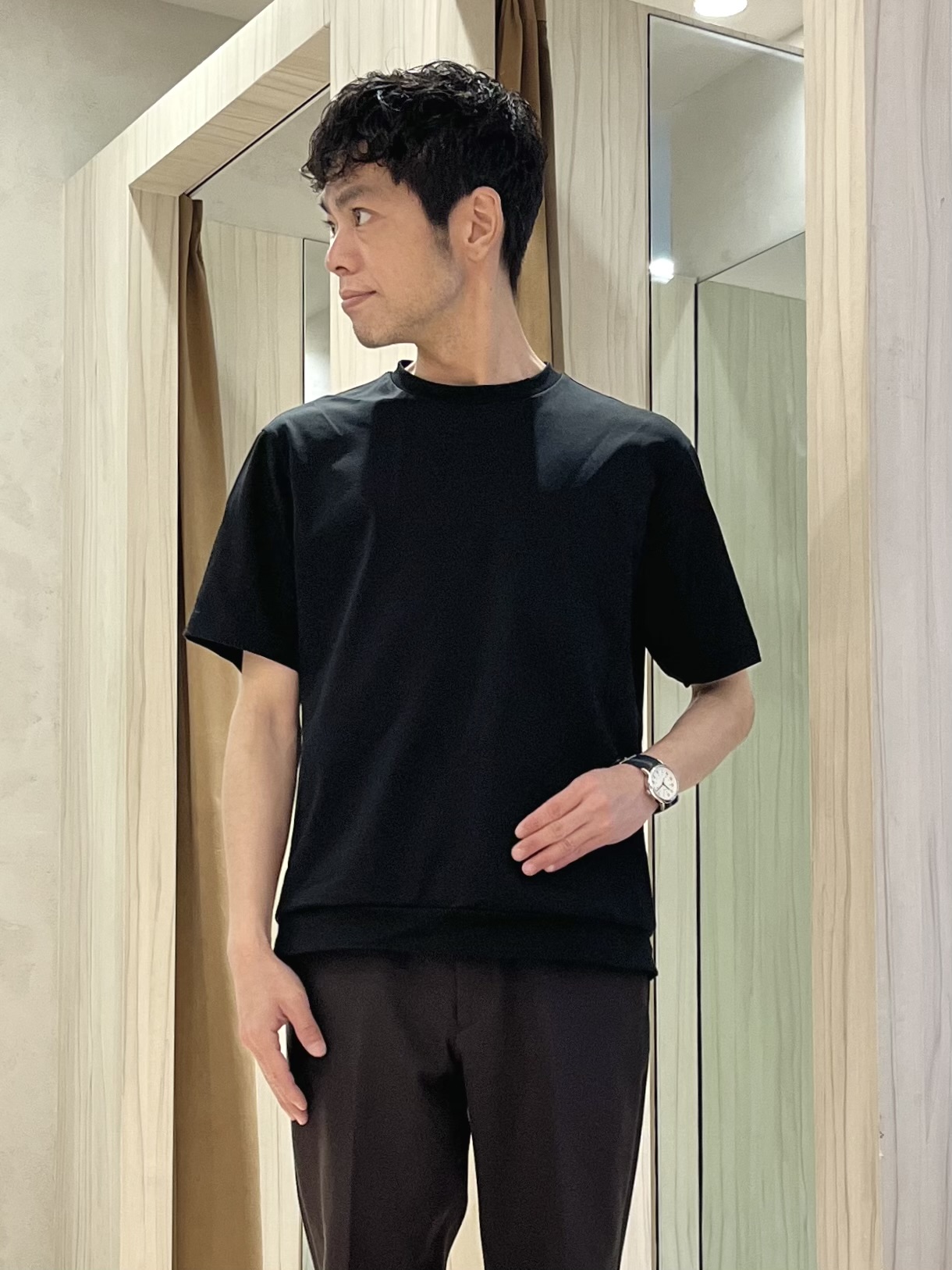 URAさんの「TAKEO KIKUCHI｜【洗える】スリーシーズンリラックスニットジャージ ジャケット」を使ったコーディネート