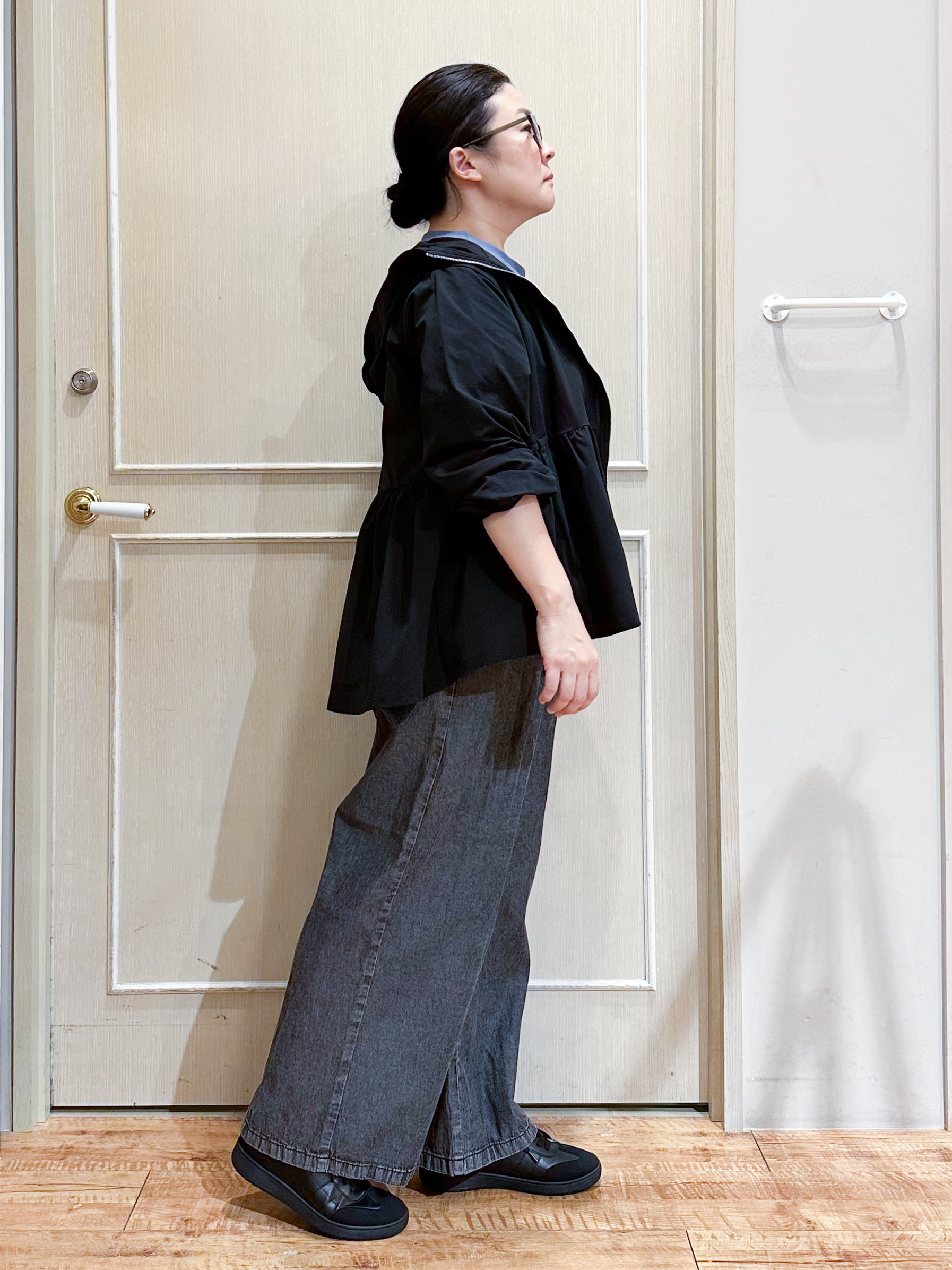 umeさんの「SHOO･LA･RUE｜【S-LL/体型カバー】日焼け対策にも女性らしさを UVカットペプラムパーカ」を使ったコーディネート
