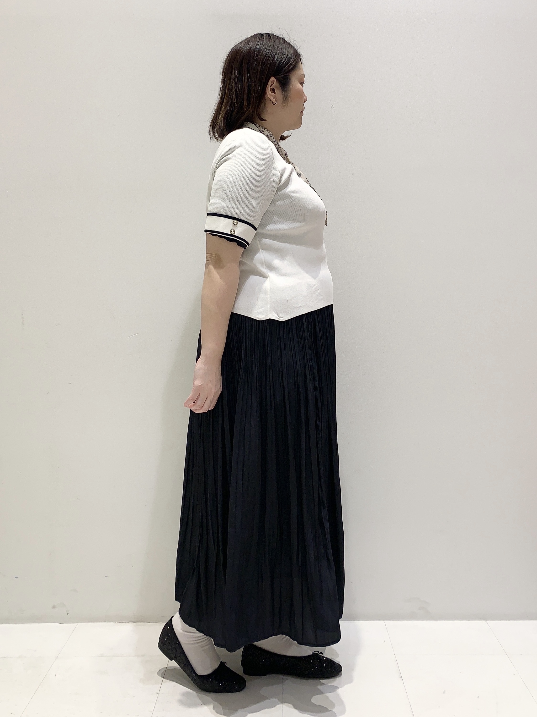 みいちゃんさんの「grove｜新色追加！【シリーズ累計36万枚/名品ニット】やわらかドライタッチ 袖メッシュ編みニット」を使ったコーディネート