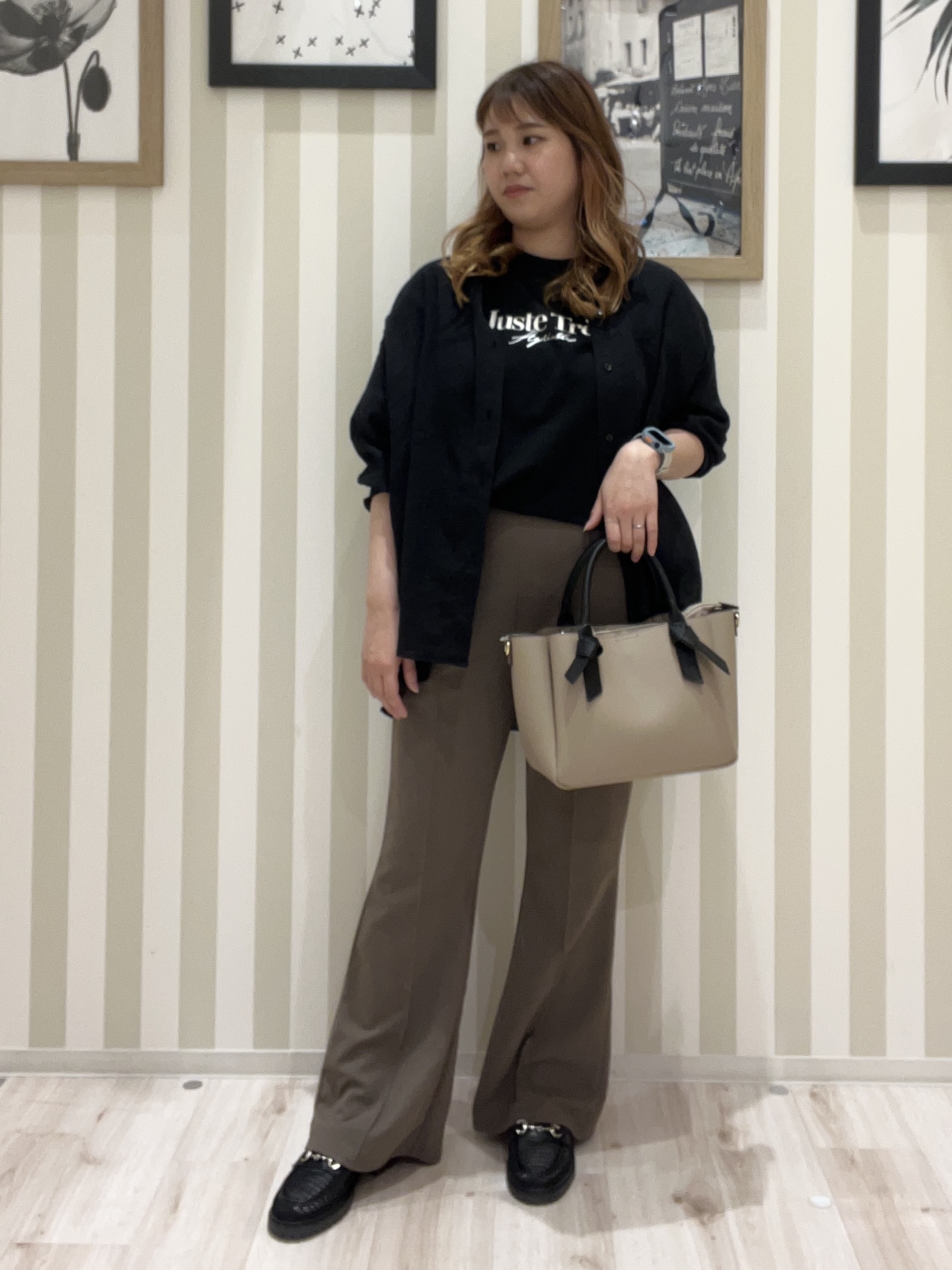 mさんの「SHOO･LA･RUE｜【綿100％/S-LL/プチプラ】選べる3柄 プリントアソートTシャツ」を使ったコーディネート