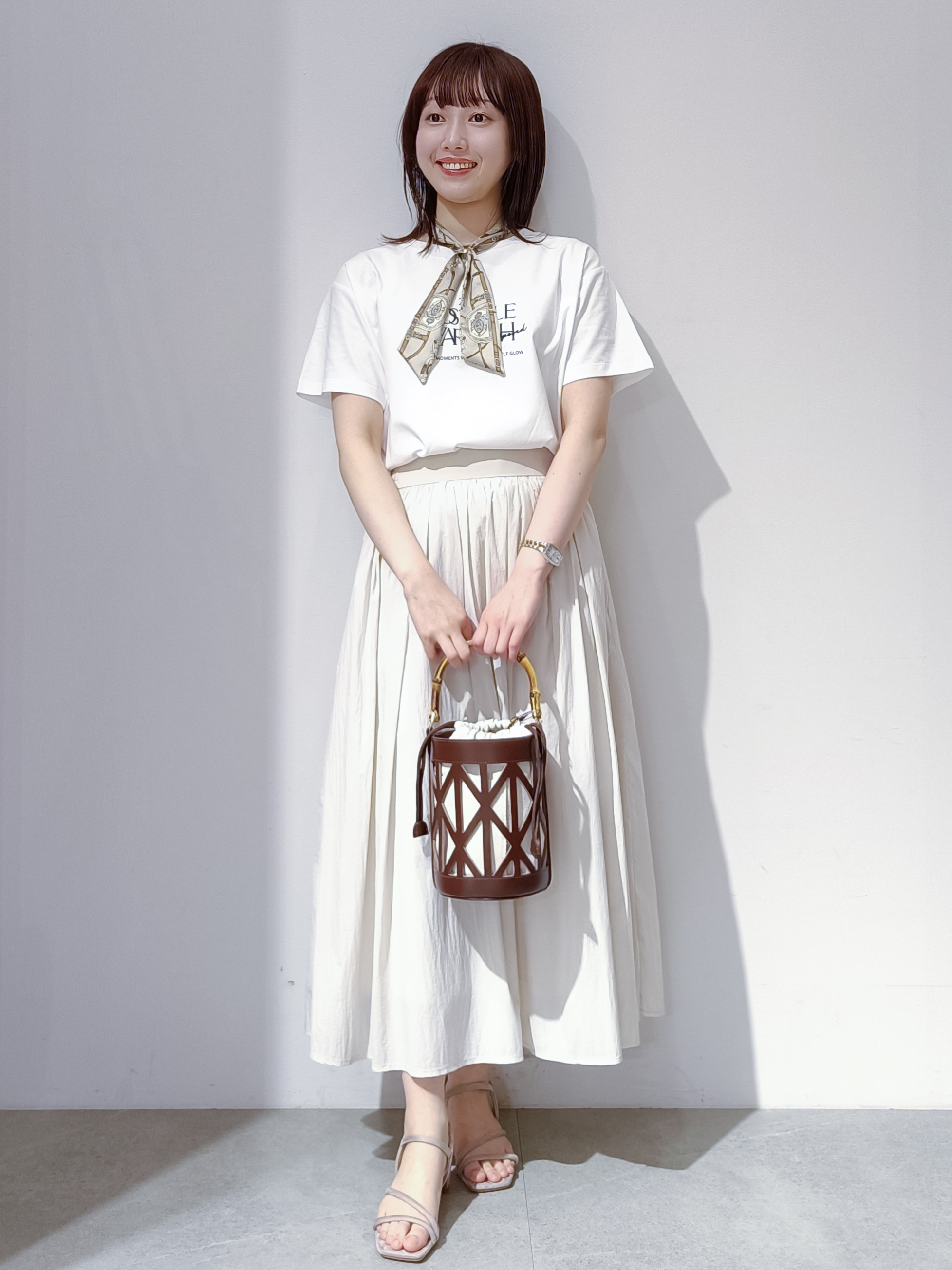 のんさんの「OPAQUE.CLIP｜ロゴプリント＆刺繍Tシャツ【洗濯機OK】」を使ったコーディネート