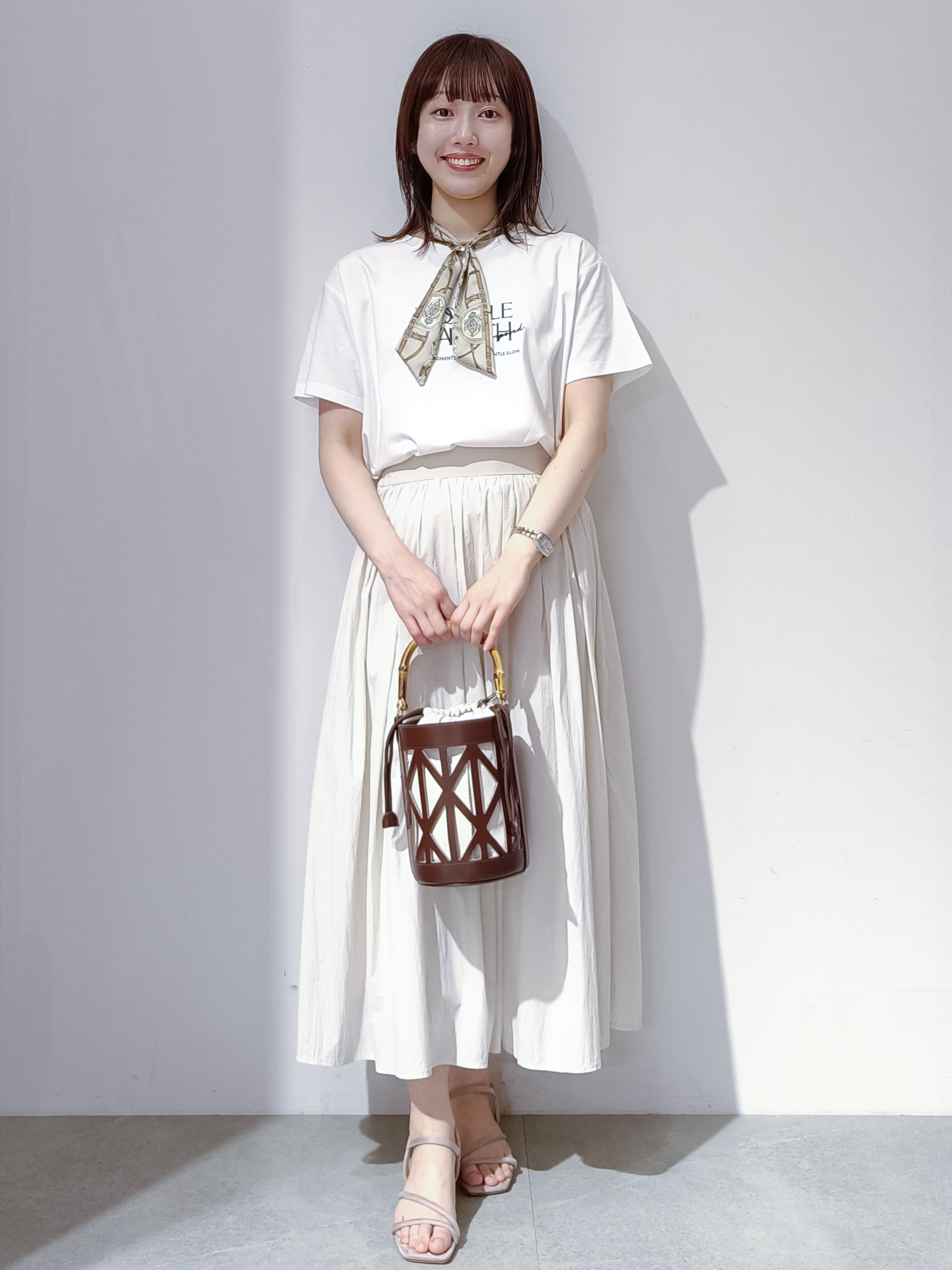のんさんの「OPAQUE.CLIP｜ロゴプリント＆刺繍Tシャツ【洗濯機OK】」を使ったコーディネート