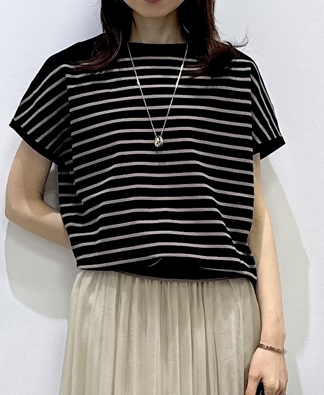 Miwaさんの「UNTITLED｜【9色展開/アンサンブル可/洗える】コットンベーシックニット」を使ったコーディネート