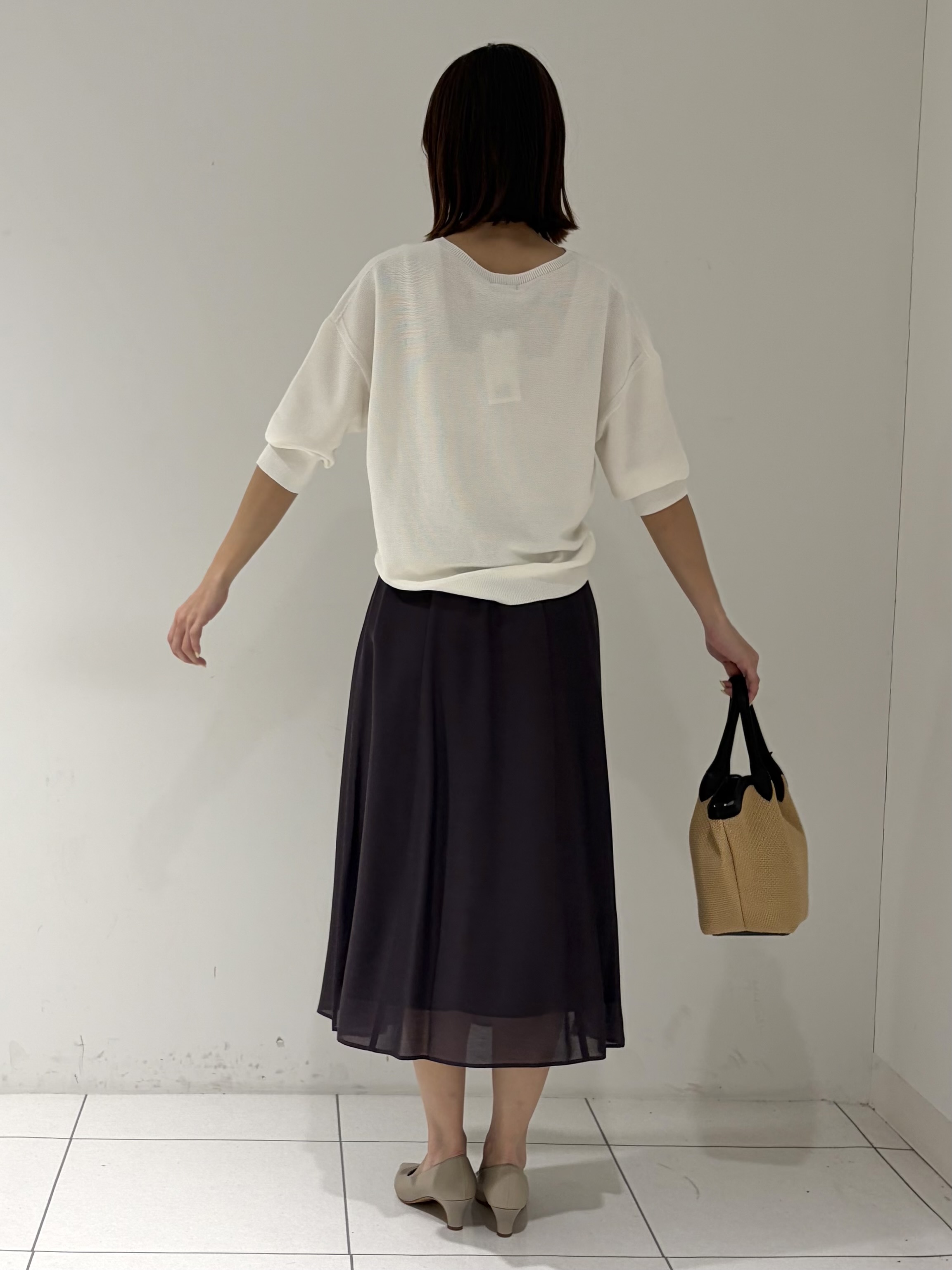shioriさんの「INDIVI｜【UVケア】着流しミドル丈カーディガンジャージ」を使ったコーディネート