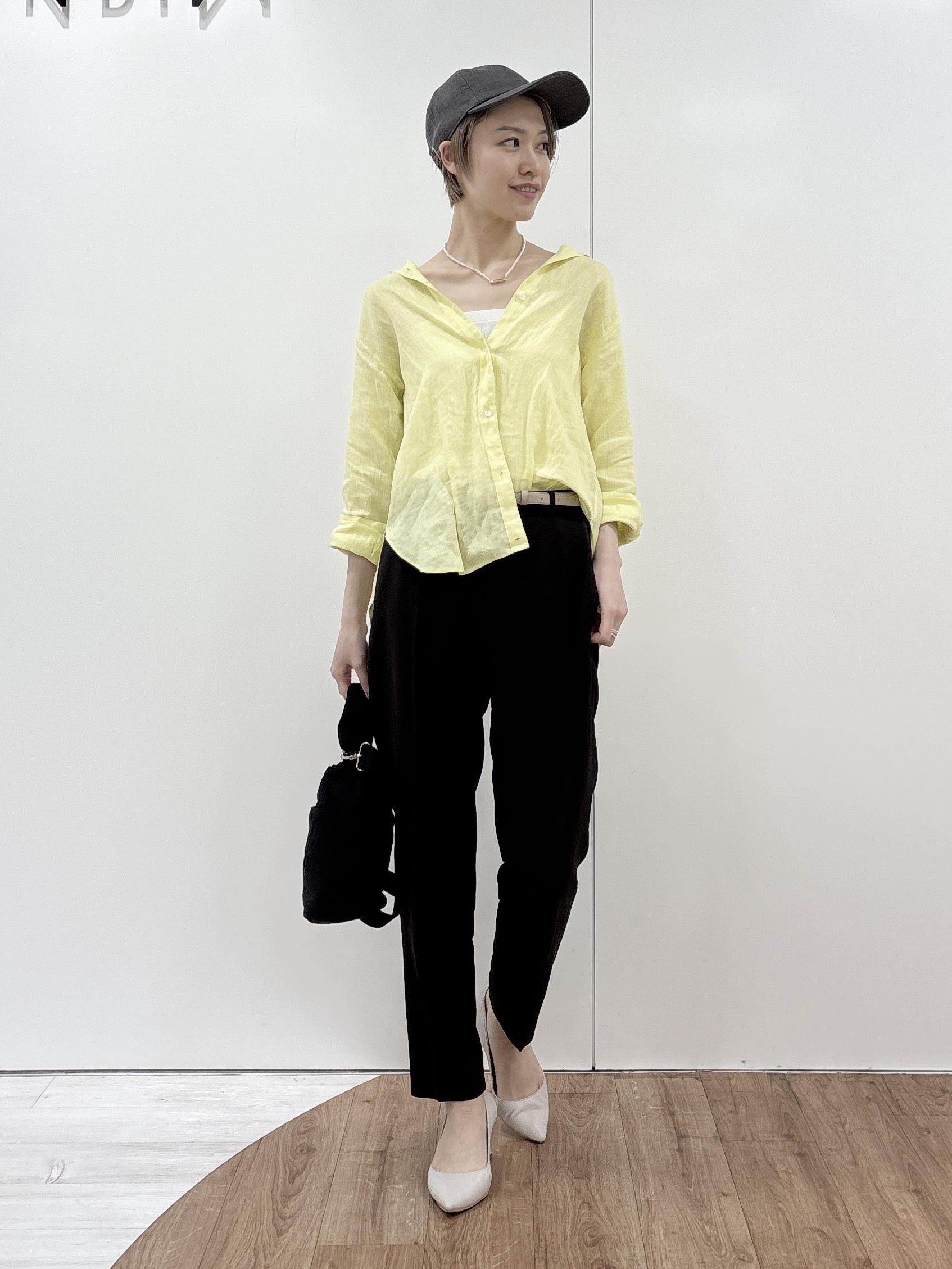 kanaeさんの「INDIVI｜【接触冷感／2WAY】カシュクールリネンシャツ」を使ったコーディネート