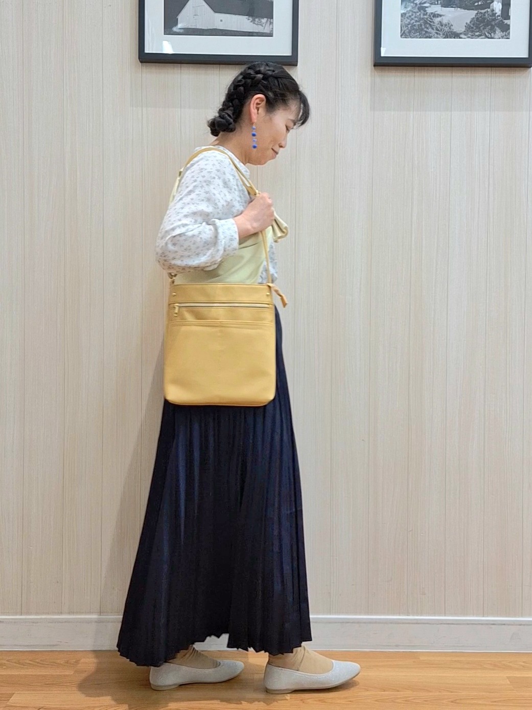 Saoさんの「SHOO･LA･RUE｜【S-LL/7分袖】首元をすっきり魅せる　大人の上品サテンブラウス」を使ったコーディネート