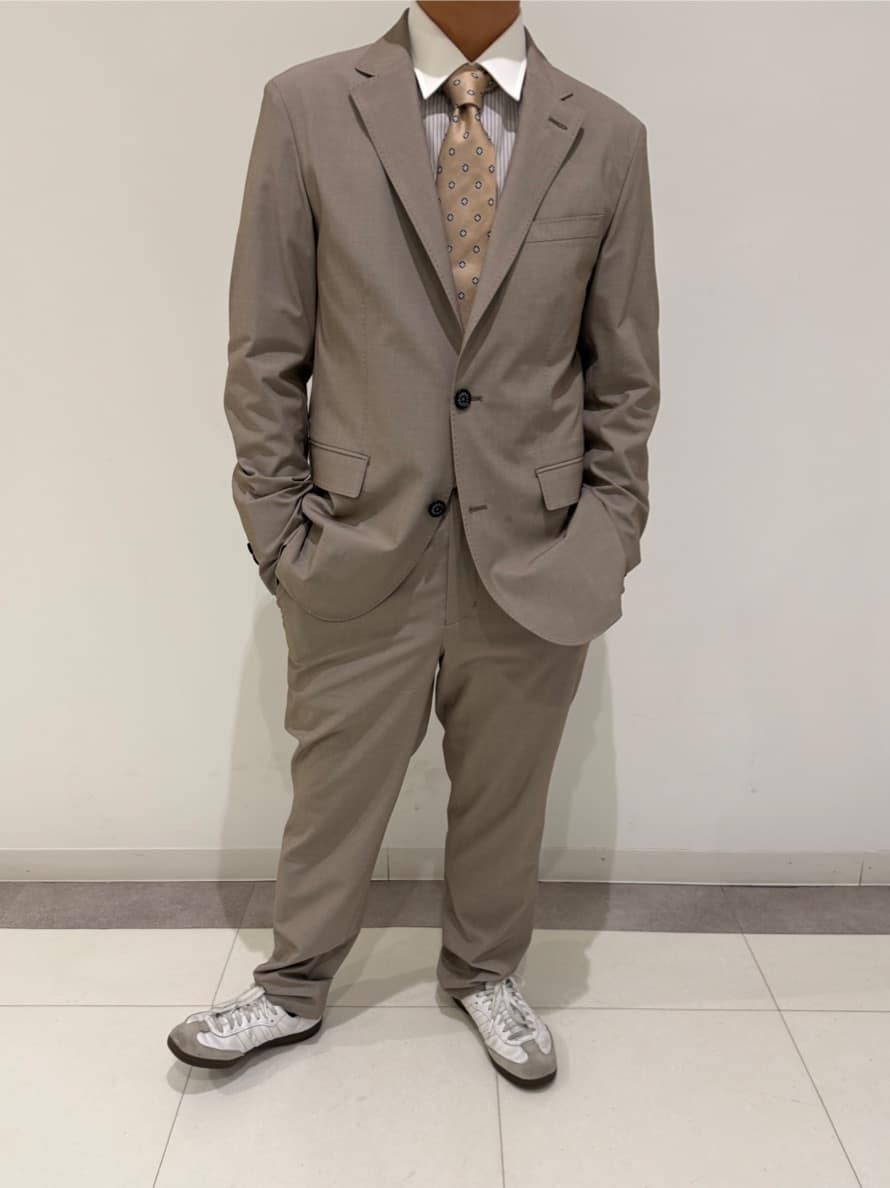 MATSUBARAさんの「DRESSTERIOR｜【セットアップ可/MonoMax4月号掲載/Safari5月号掲載】CARREMAN ストレッチジャ」を使ったコーディネート