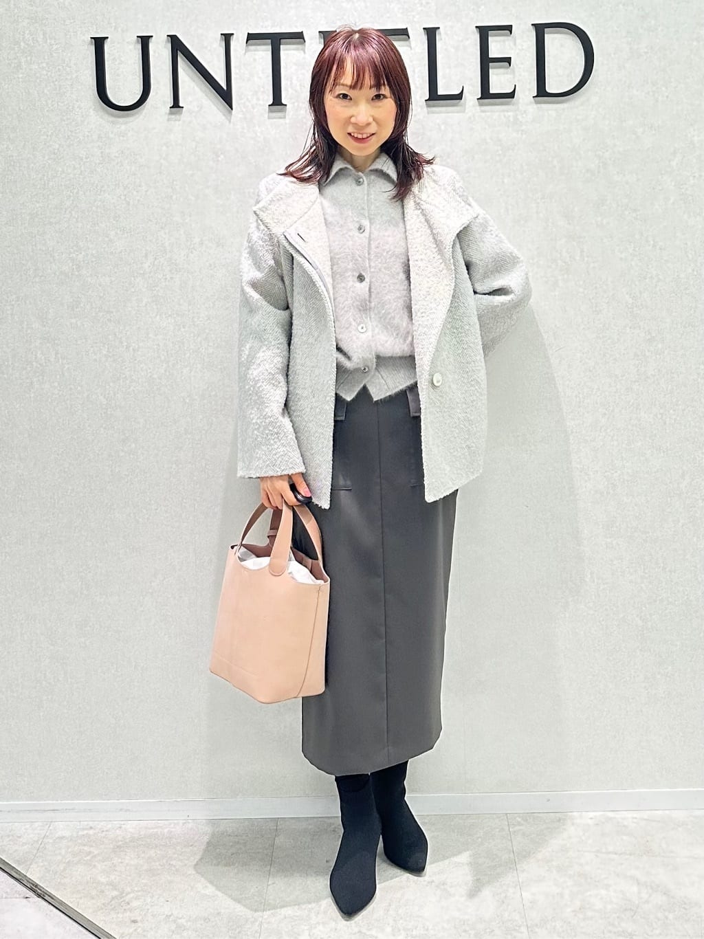 Miwaさんの「UNTITLED｜【ふわふわニット/オンオフ使える】フォックスカシミヤ衿付きカーディガン」を使ったコーディネート