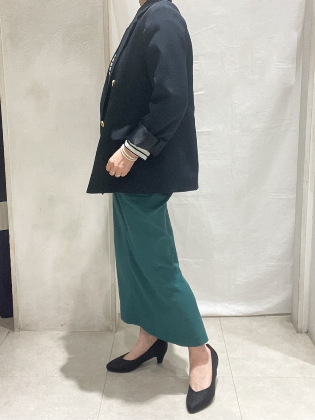 hiroさんの「grove｜【マシンウォッシュ/防シワ】ダブルテーラードジャケット【着回しカセット】」を使ったコーディネート