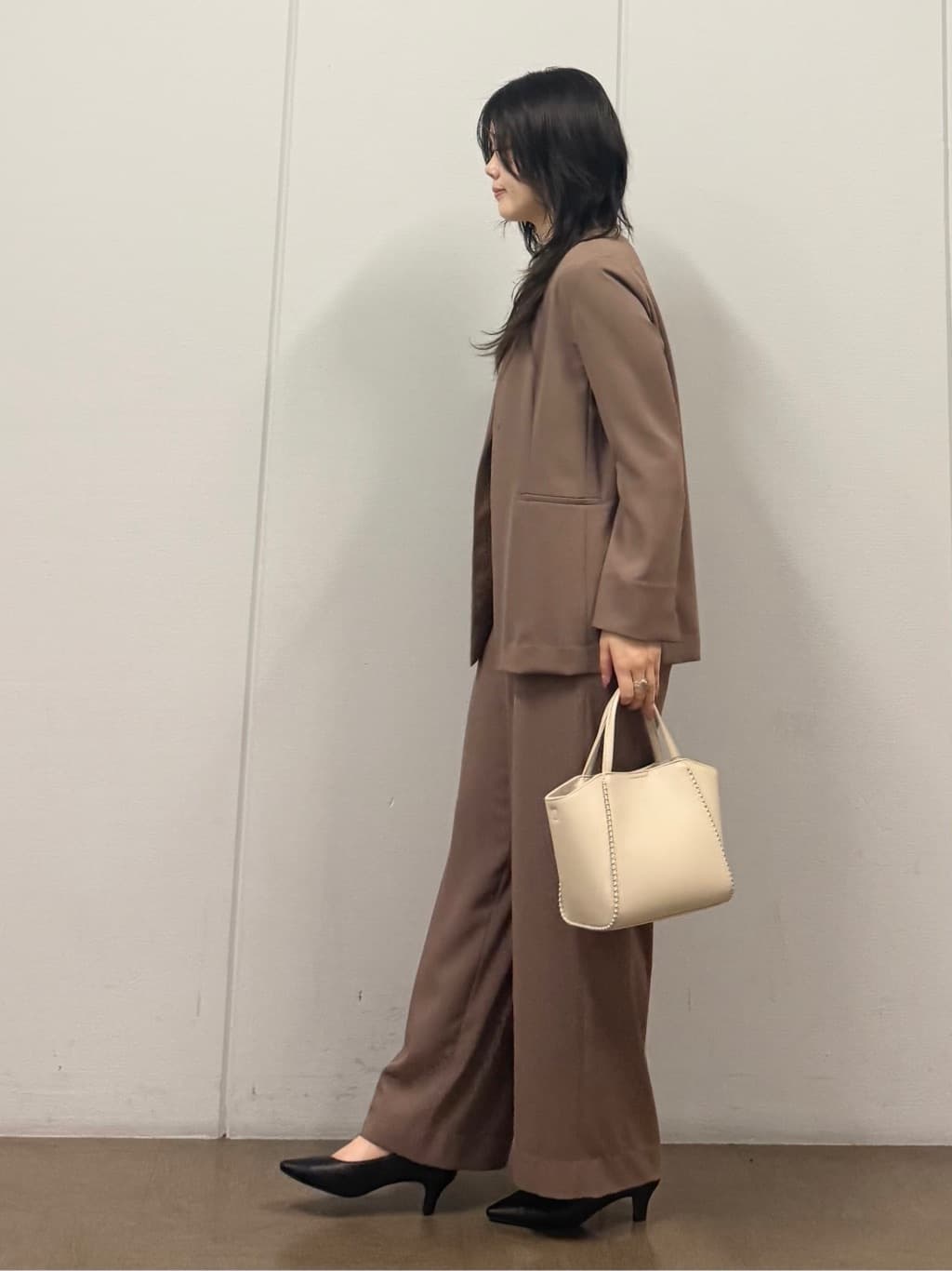 mizukiさんの「INDIVI｜【洗える／袖丈調整可能】シャツコンビニット」を使ったコーディネート