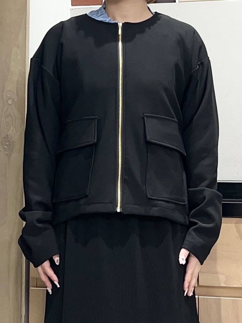 かのさんの「THE SHOP TK｜【オンオフ問わず活躍】ダンボールカルゼジャケット」を使ったコーディネート