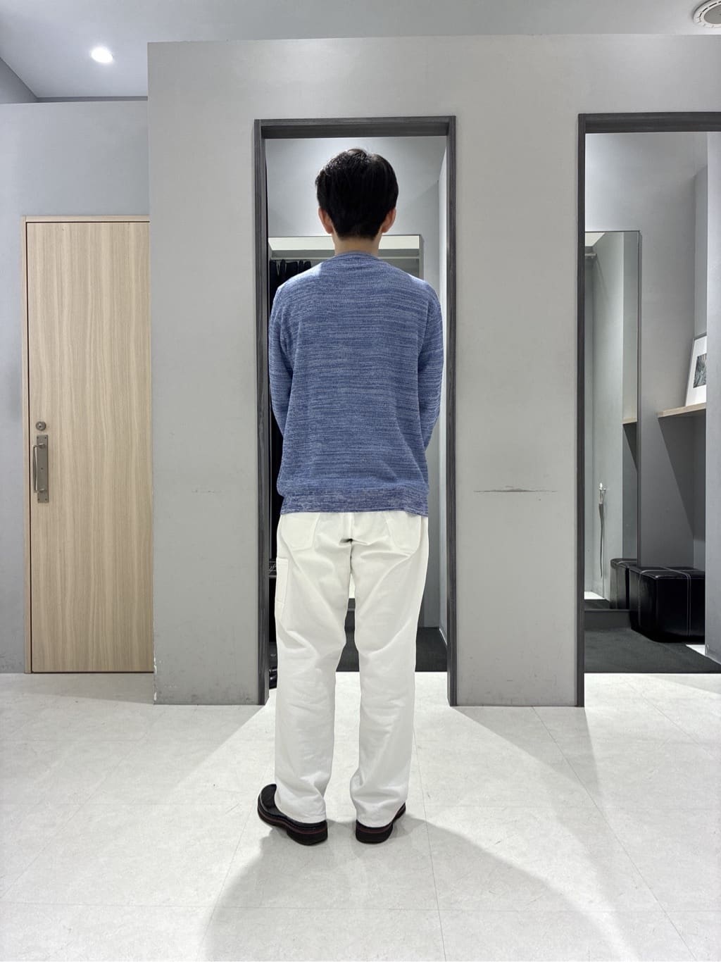 わいずみさんの「TAKEO KIKUCHI｜撥水ツイル スタンドカラー コート」を使ったコーディネート