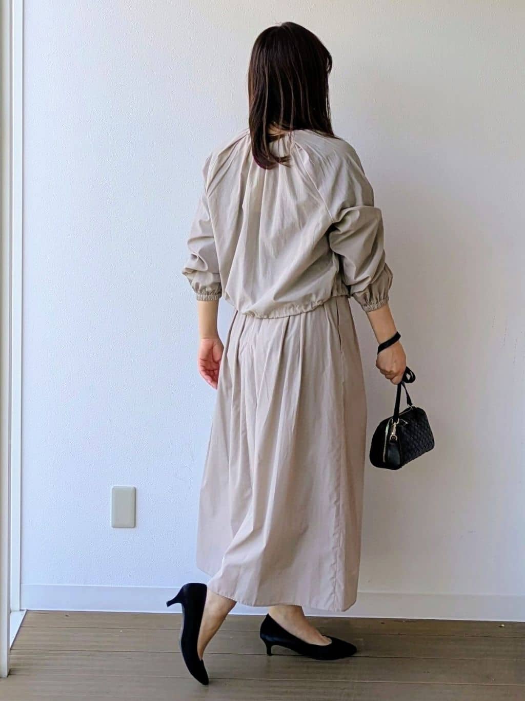 なみきさんの「UNTITLED｜【8色展開/程よい透け感】ドライタッチボートネックニット」を使ったコーディネート