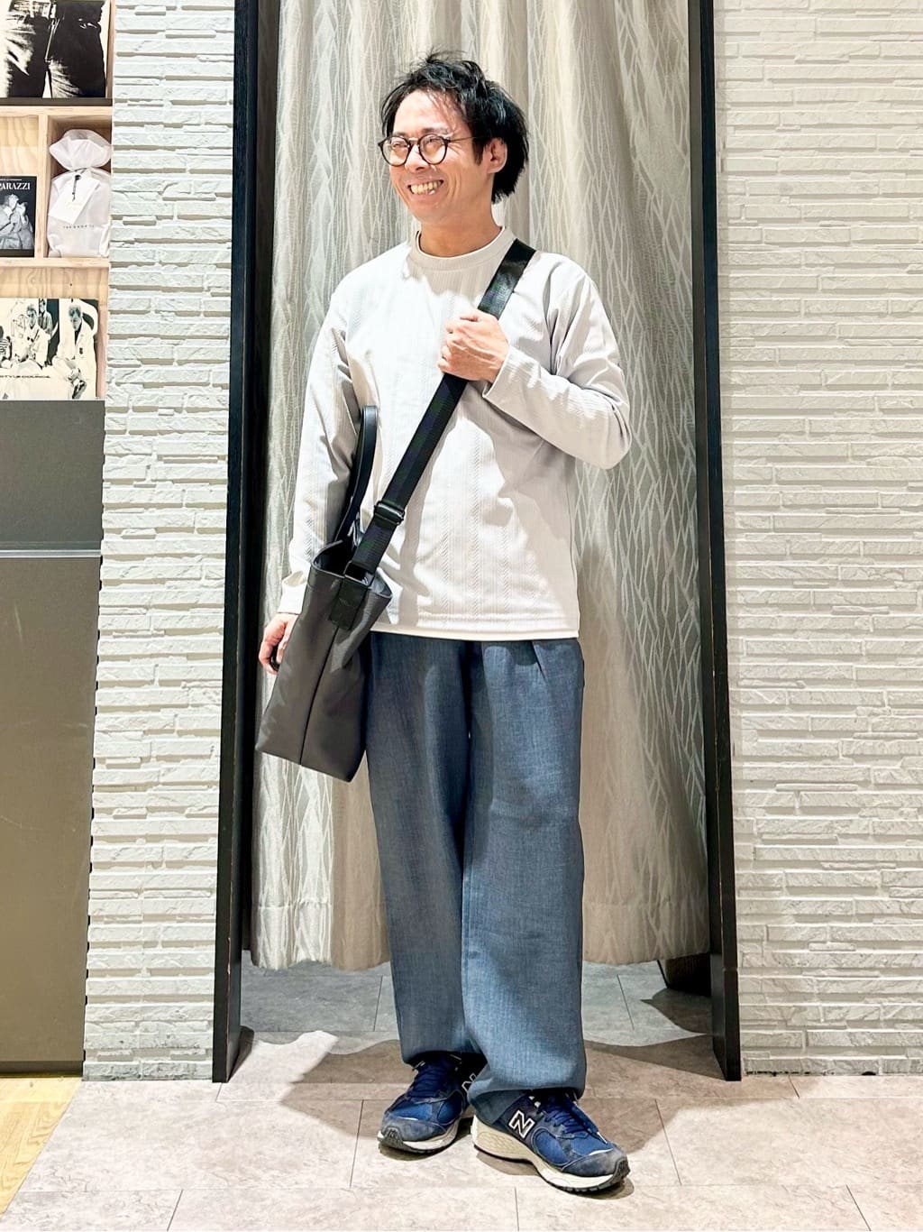 KENJI Iさんの「THE SHOP TK｜【程よく品のある着こなし】ジャカード フェイクレイヤード長袖Tシャツ 洗濯機OK」を使ったコーディネート
