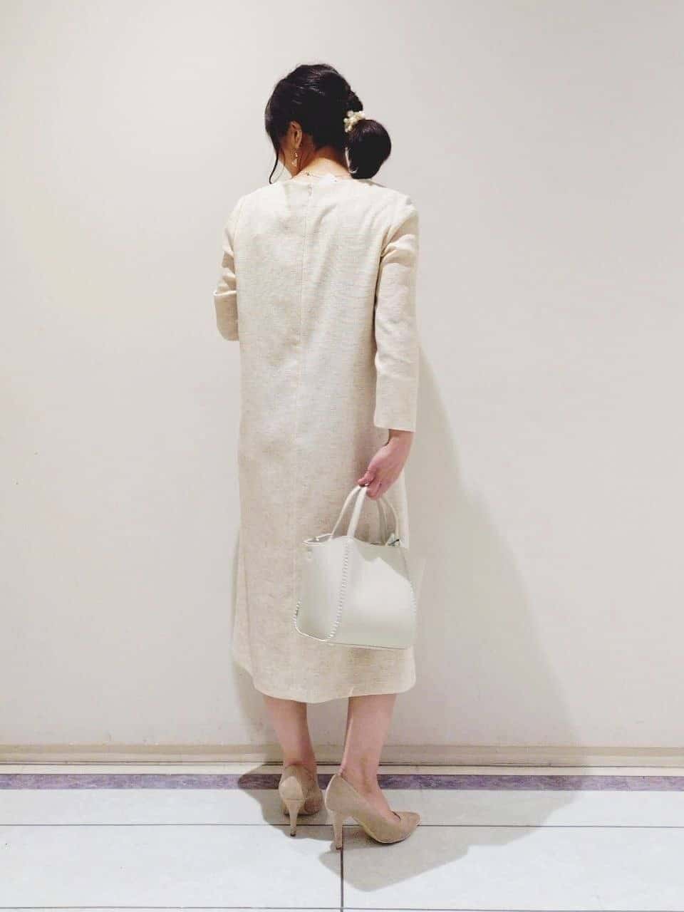 TOMOMIさんの「INDIVI｜【軽量／SETUP可能】ストレッチツイードAラインワンピース」を使ったコーディネート