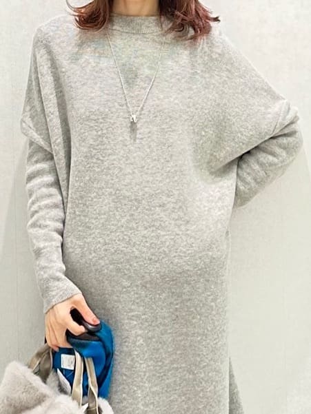 Miwaさんの「UNTITLED｜【ロング丈/ゆったりシルエット】テントライン ニットワンピース」を使ったコーディネート