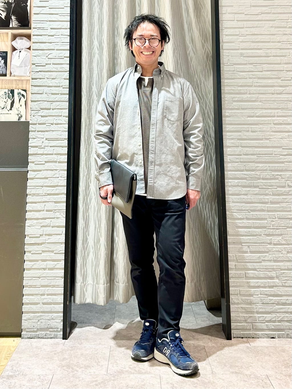 KENJI Iさんの「THE SHOP TK｜【ON/OFF兼用】シャンブレー オックスシャツ 洗濯機OK / 吸水速乾 / 汗じみ防止」を使ったコーディネート