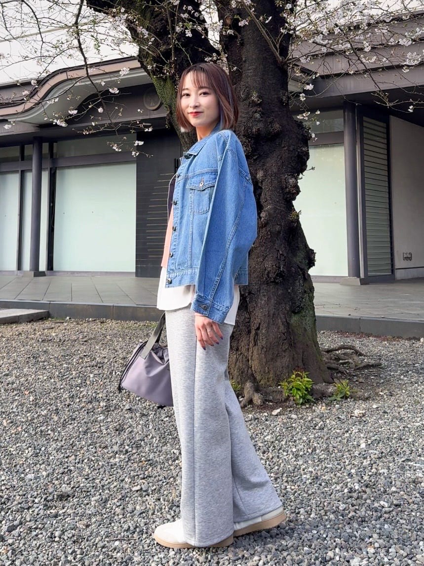 𝐜𝐡𝐢𝐤𝐚さんの「SHOO･LA･RUE｜【SHOO・LA・RUE DENIM】羽織るだけでこなれる　オーバーサイズデニムジャケット」を使ったコーディネート