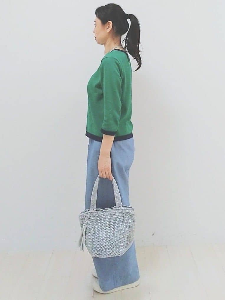 SANAさんの「Reflect｜天然シェルカラーネックレス」を使ったコーディネート