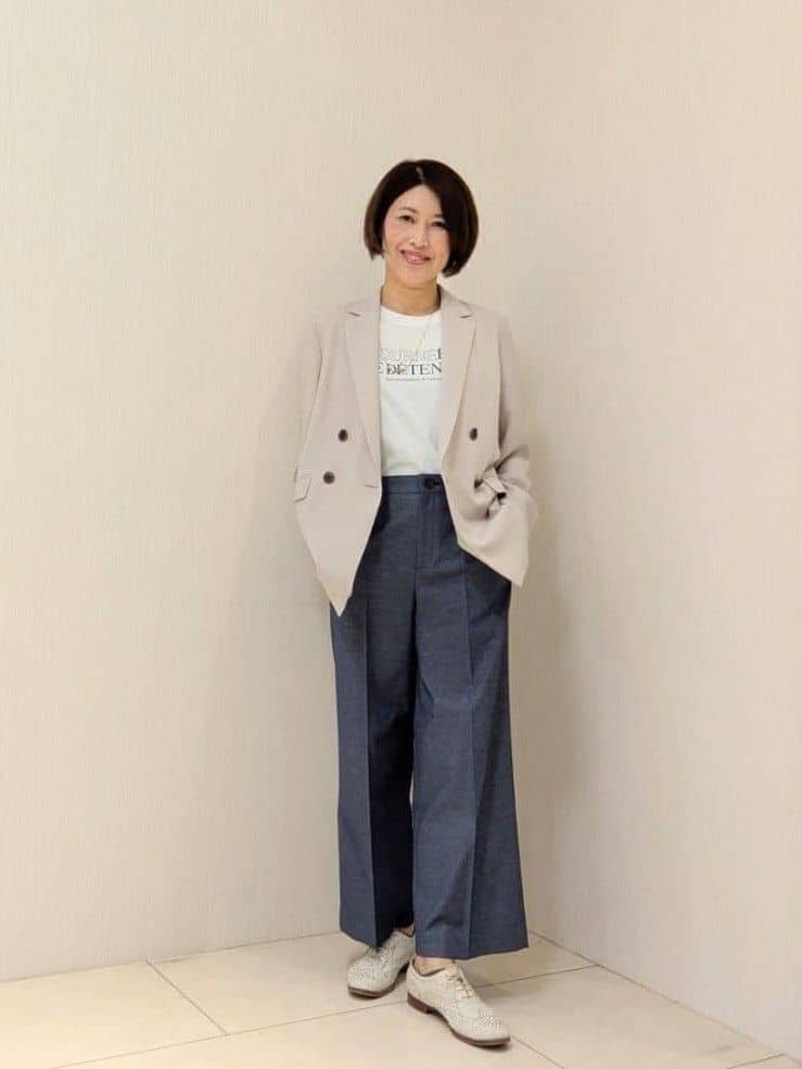 u-macoさんの「UNTITLED｜【新色追加/セットアップ可】エアリー ダブルブレストジャケット」を使ったコーディネート