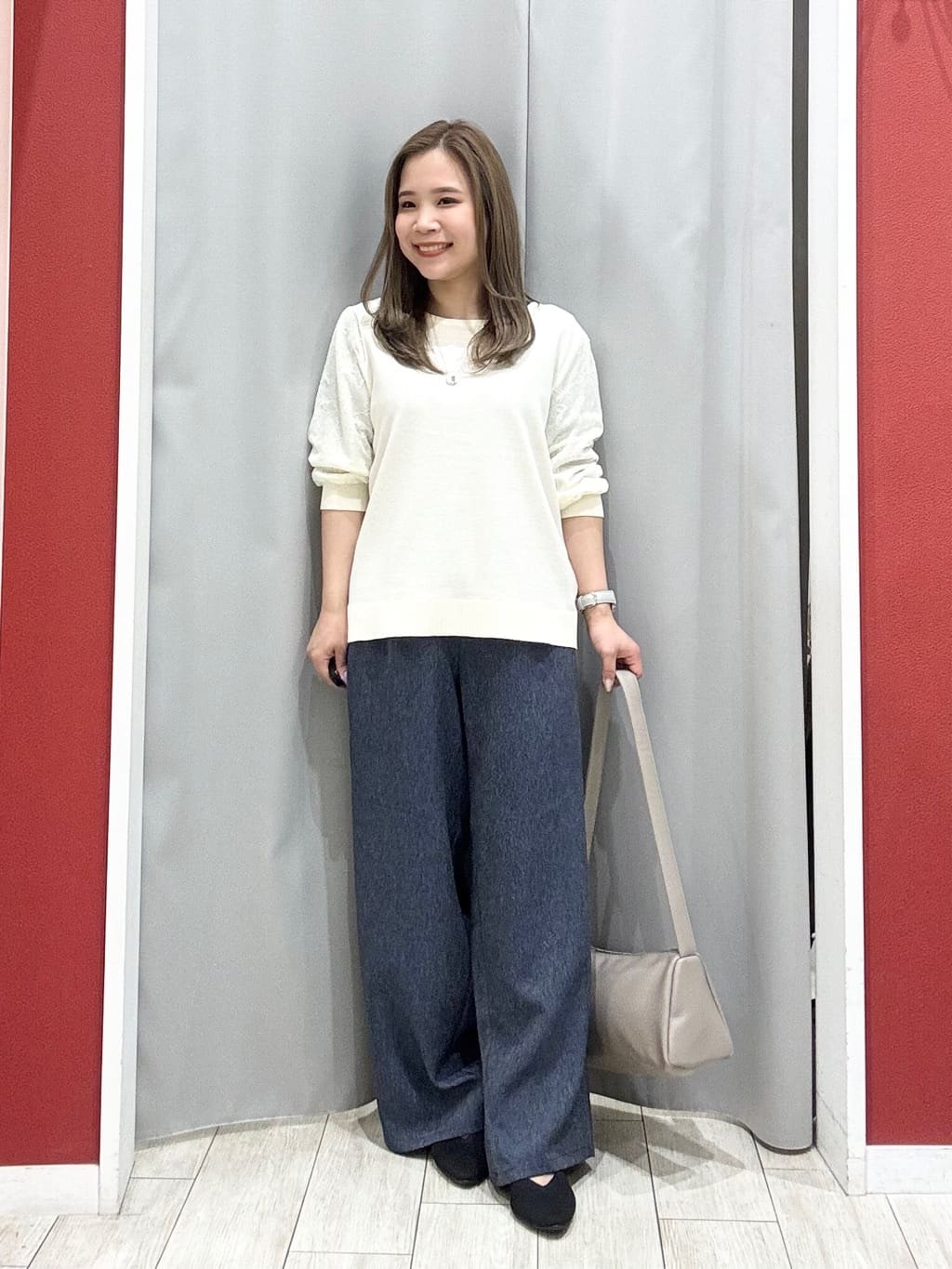 shioさんの「SHOO･LA･RUE｜【洗濯機可/S-LL】シンプルだけど華やか レースの5分袖ニット」を使ったコーディネート