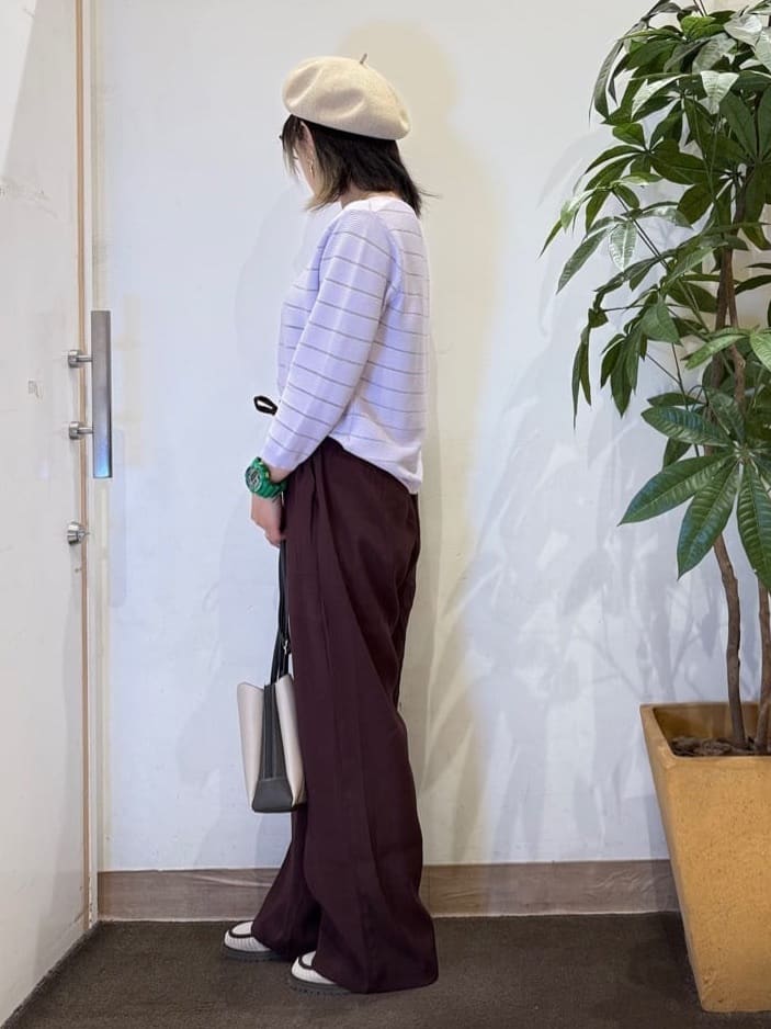 misakiさんの「SHOO･LA･RUE｜【高レビュー/洗濯機可/S-LL】さらっと着られる 8分袖Ⅴネックニット」を使ったコーディネート
