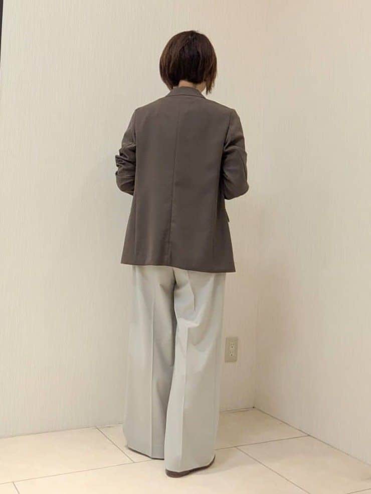 u-macoさんの「UNTITLED｜【新色追加/セットアップ可】エアリー ダブルブレストジャケット」を使ったコーディネート