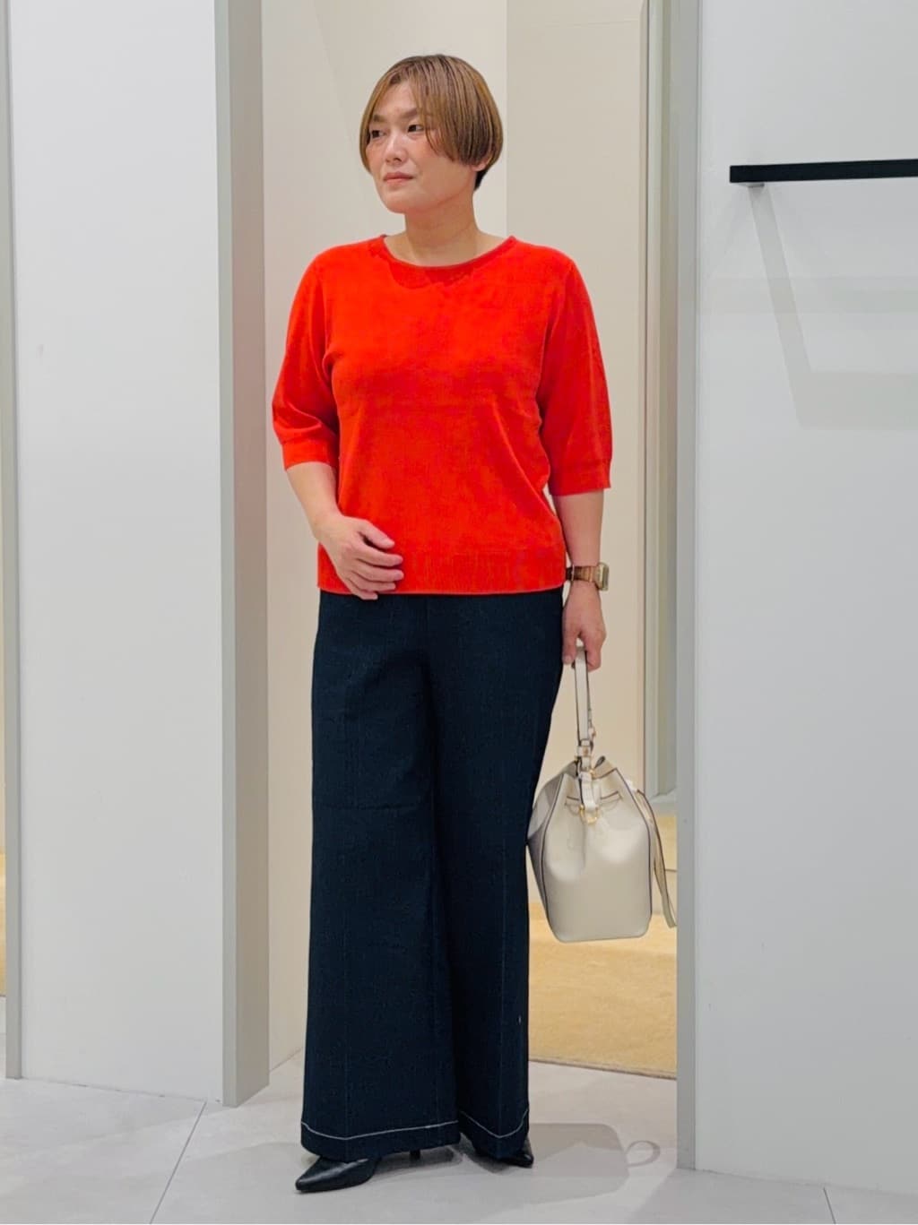 タナさんの「THE SHOP TK｜【S-XL/ひんやりタッチ】美しさ際立つ 6分袖ニット 洗濯機OK/UVケア/毛玉になりにくい」を使ったコーディネート