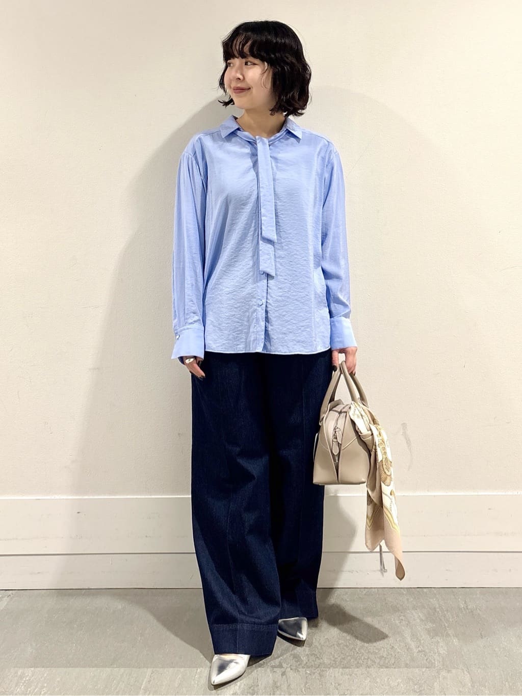 モエカさんの「UNTITLED｜◆【セットアップ可/ワイド】ライトウェイトデニムパンツ」を使ったコーディネート