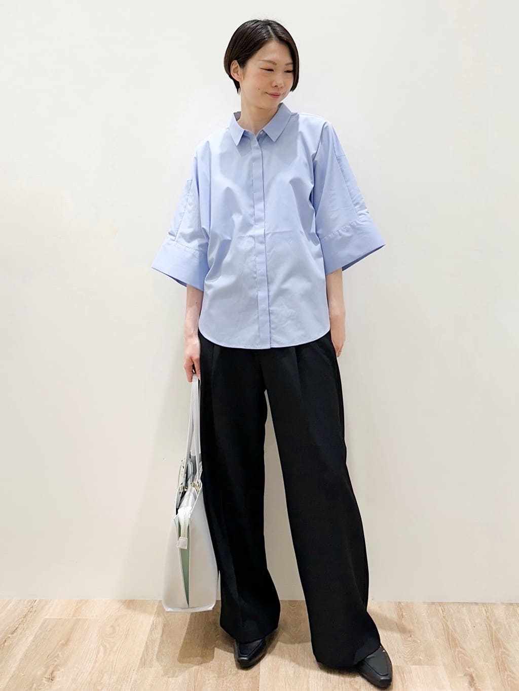 yurieさんの「OPAQUE.CLIP｜【接触冷感】ハーフスリーブシャツ《洗濯機OK／防シワ加工》」を使ったコーディネート