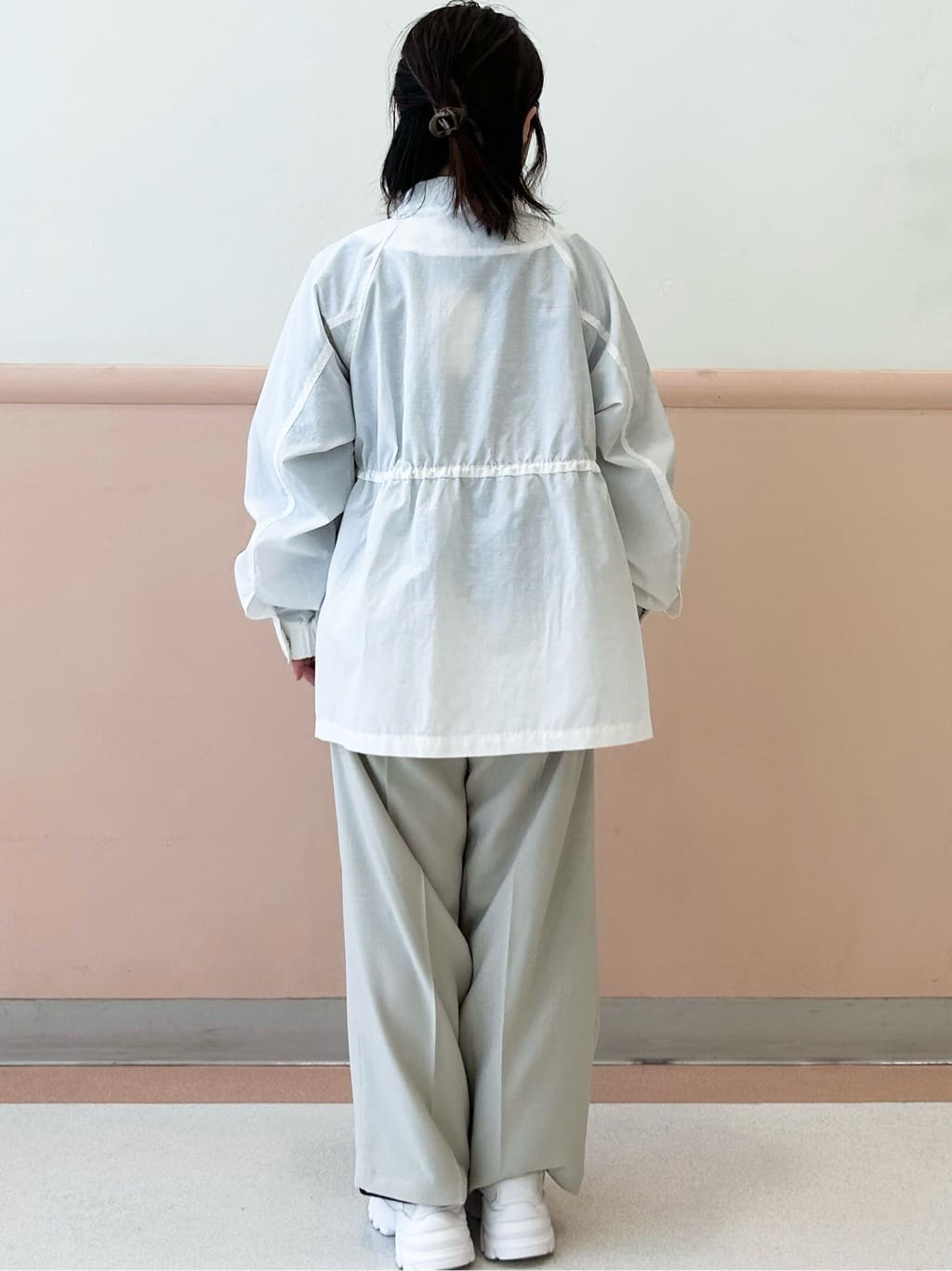 こやさんの「OPAQUE.CLIP｜撥水スタンドZIPブルゾン【洗濯機OK／UVケア／花粉対応】」を使ったコーディネート