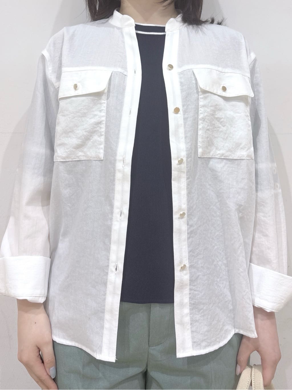 るーさんの「grove｜新色追加！【シリーズ累計36万枚/名品ニット】やわらかドライタッチ 袖メッシュ編みニット」を使ったコーディネート