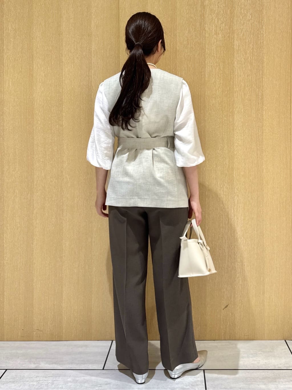 nanaさんの「UNTITLED｜【セットアップ可/UV/接触冷感】スラブキーネックジレ」を使ったコーディネート