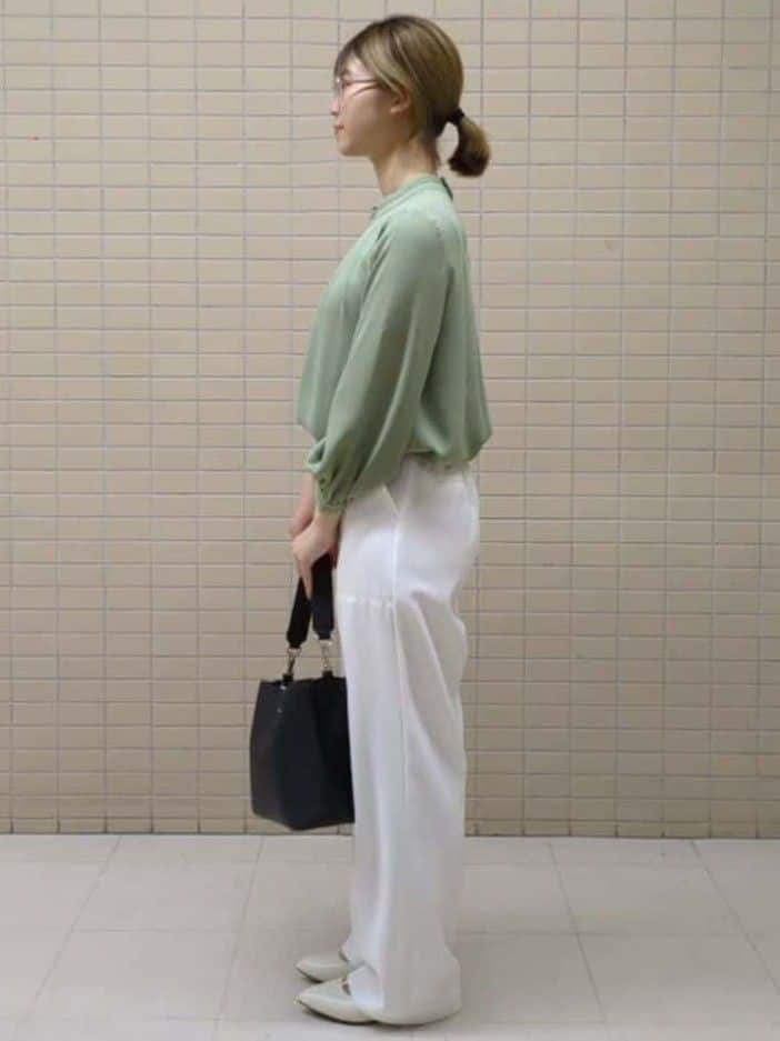 ひまりさんの「Reflect｜ステッチワークストレートワイドパンツ」を使ったコーディネート