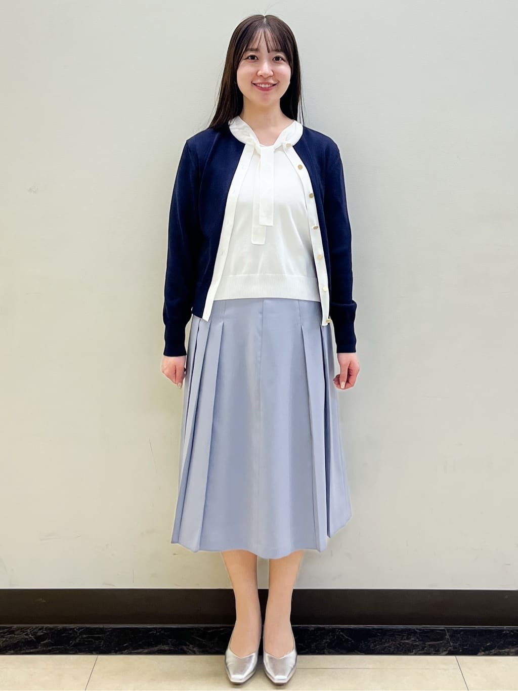 mikikoさんの「Reflect｜タックプリーツセミロング丈スカート」を使ったコーディネート