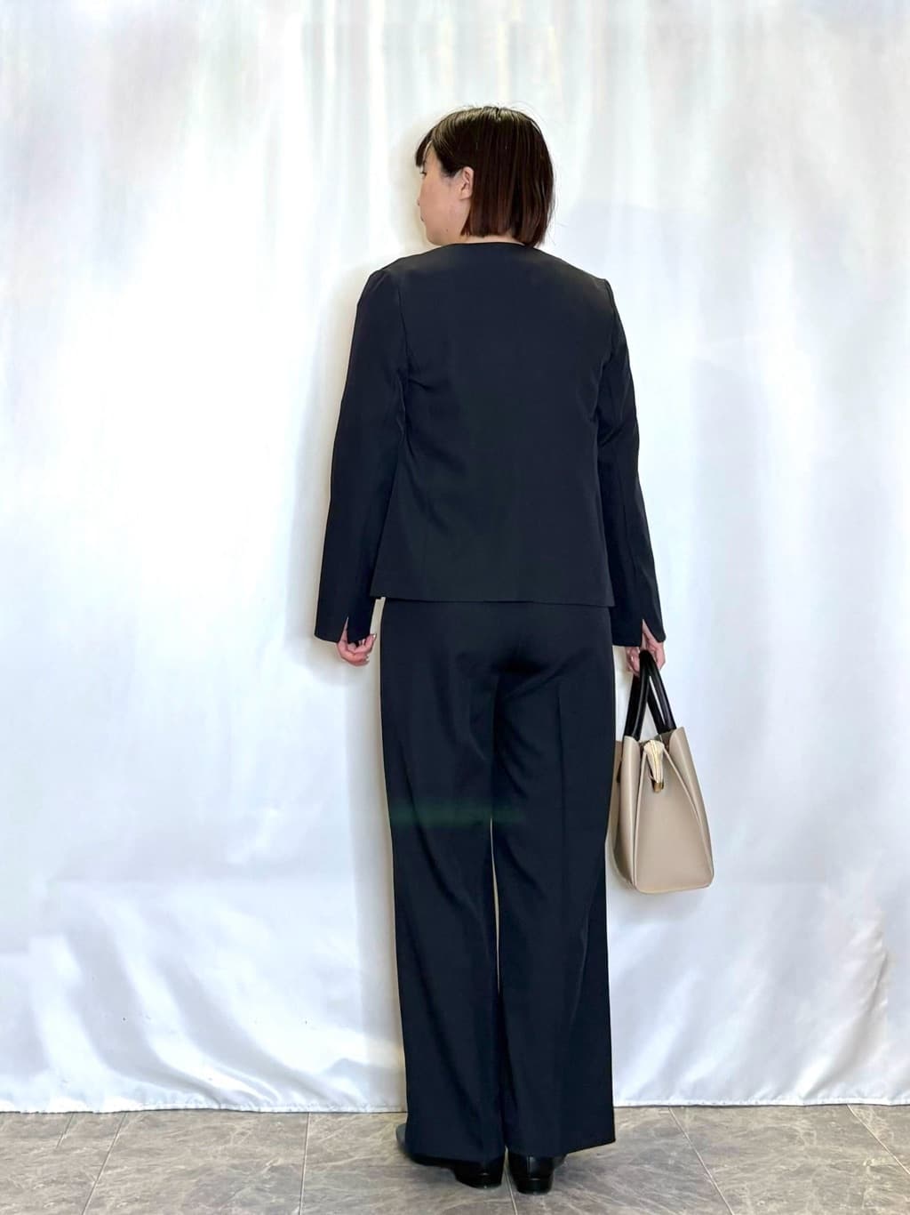 ネリさんの「SHOO･LA･RUE｜【洗濯機可/UV/SS-3L】すっきり好印象 ノーカラージャケット」を使ったコーディネート