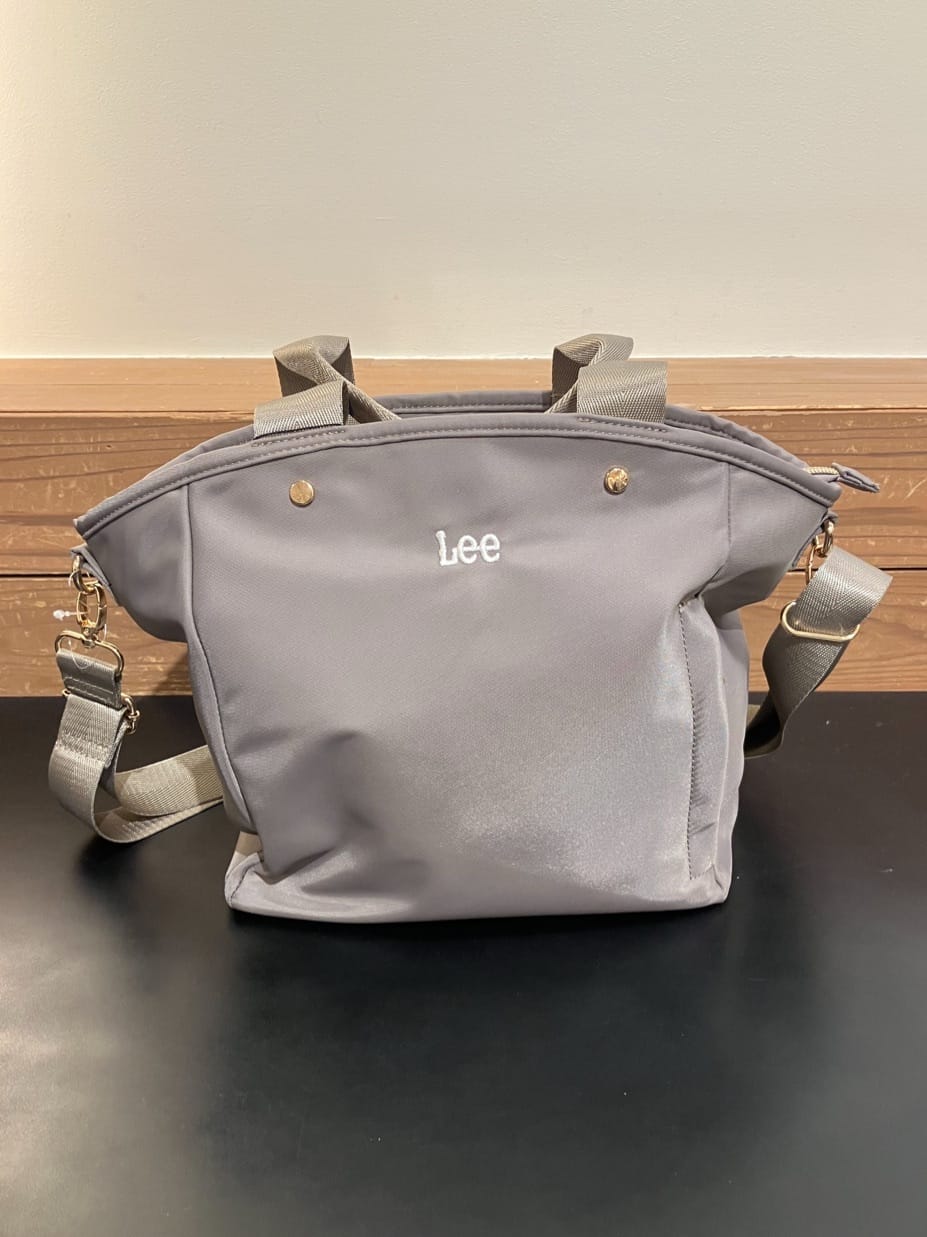 みなこさんの「SHOO･LA･RUE｜【Lee別注／撥水】6ポケットトートバッグ」を使ったコーディネート