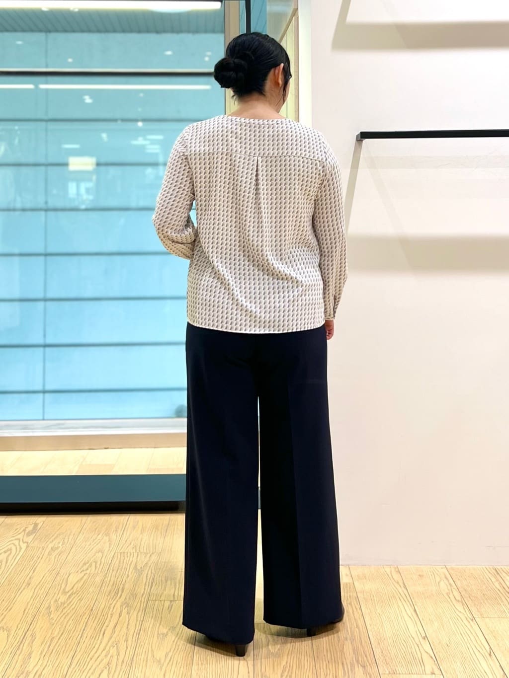 shimaさんの「INDIVI｜【通勤スーツ／洗える】ストレッチテーラードカラージャケット」を使ったコーディネート