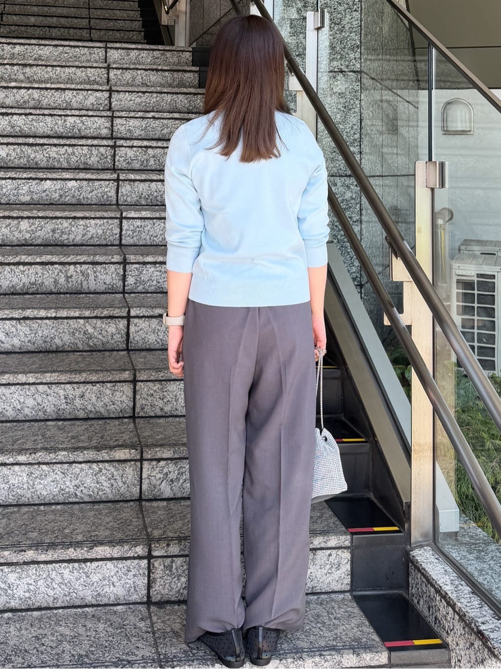 HANNAさんの「OPAQUE.CLIP｜フリルヘンリーネックニット【洗濯機OK／抗ピル】」を使ったコーディネート