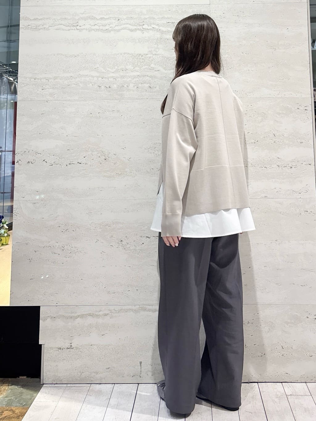 かほさんの「OPAQUE.CLIP｜美脚ストレッチイージーワイドパンツ【洗濯機OK】」を使ったコーディネート