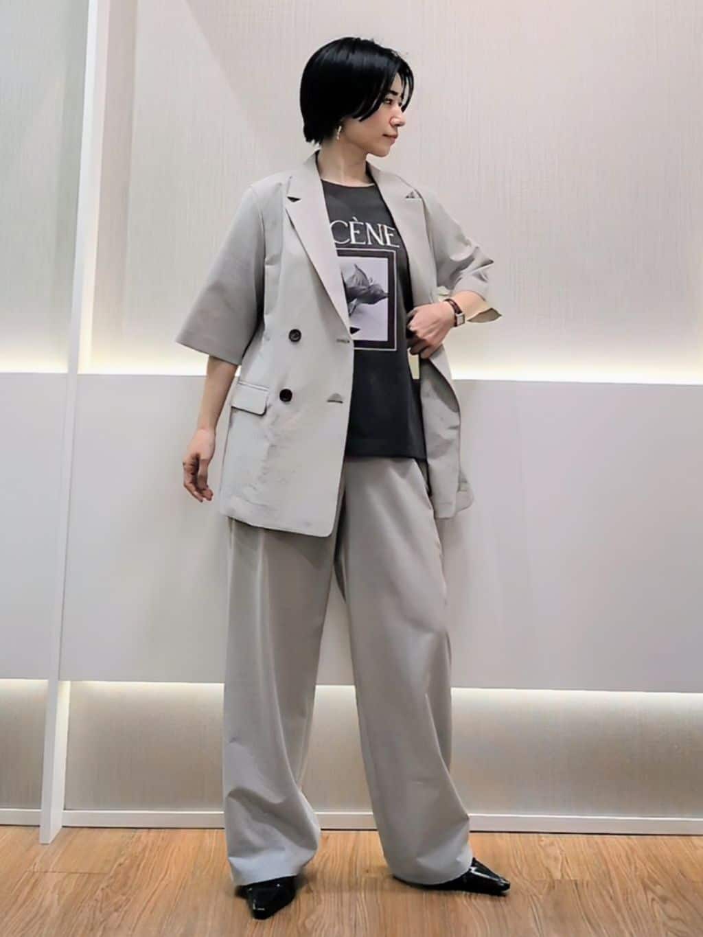 ミズタさんの「UNTITLED｜【シワになりにくい/セットアップ可/接触冷感】ハーフスリーブジャケット」を使ったコーディネート
