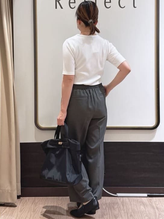 nekoさんの「Reflect｜【インナーにおすすめ◎】クルーネックストレッチリブトップス」を使ったコーディネート