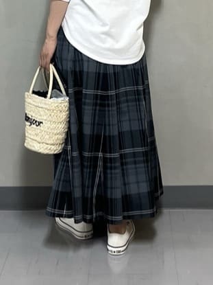 Minaさんの「Dessin｜【360度可愛い】バックヘンリーカットソー5分袖」を使ったコーディネート