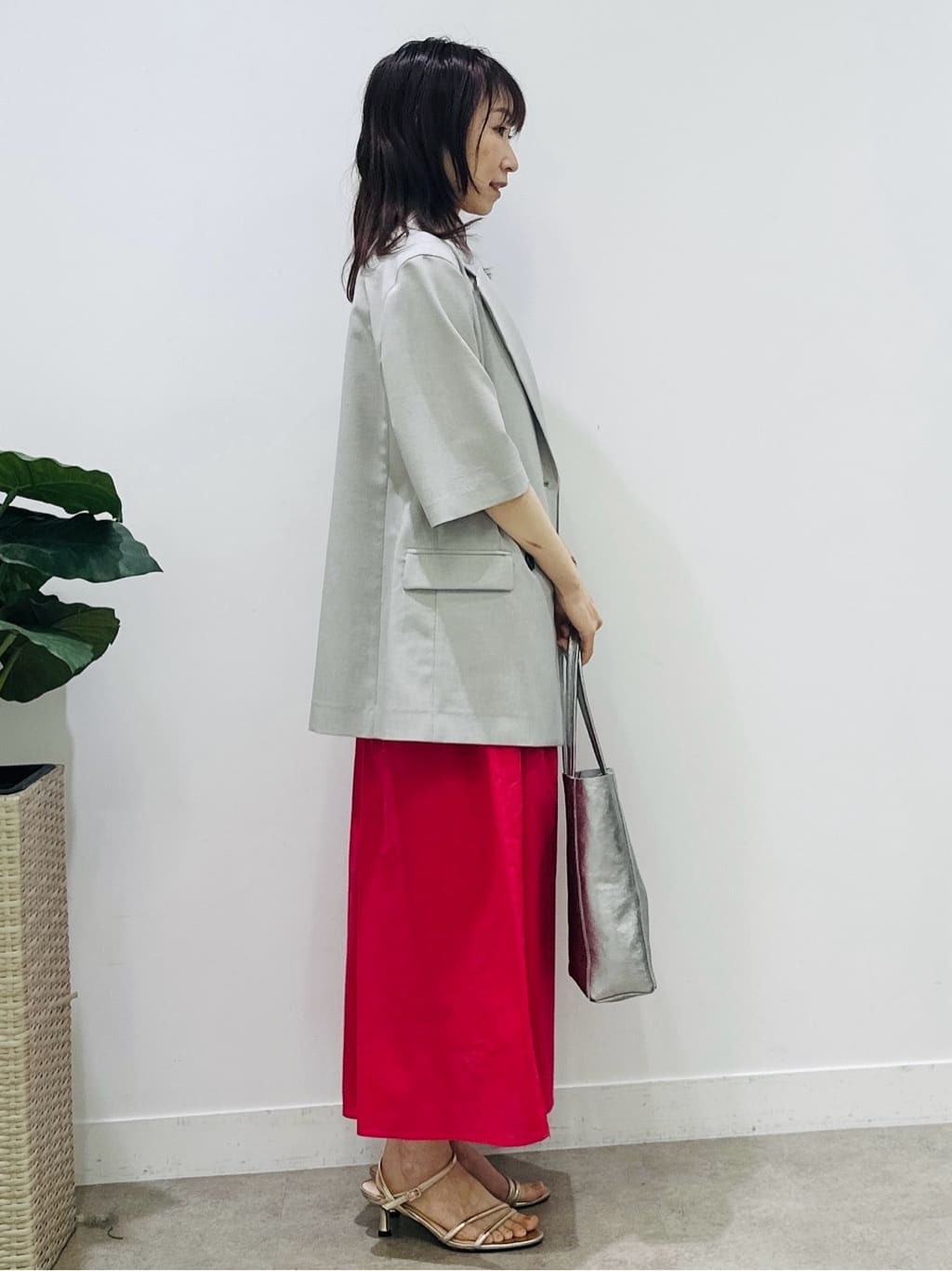 Miwaさんの「UNTITLED｜【シワになりにくい/セットアップ可/接触冷感】ハーフスリーブジャケット」を使ったコーディネート