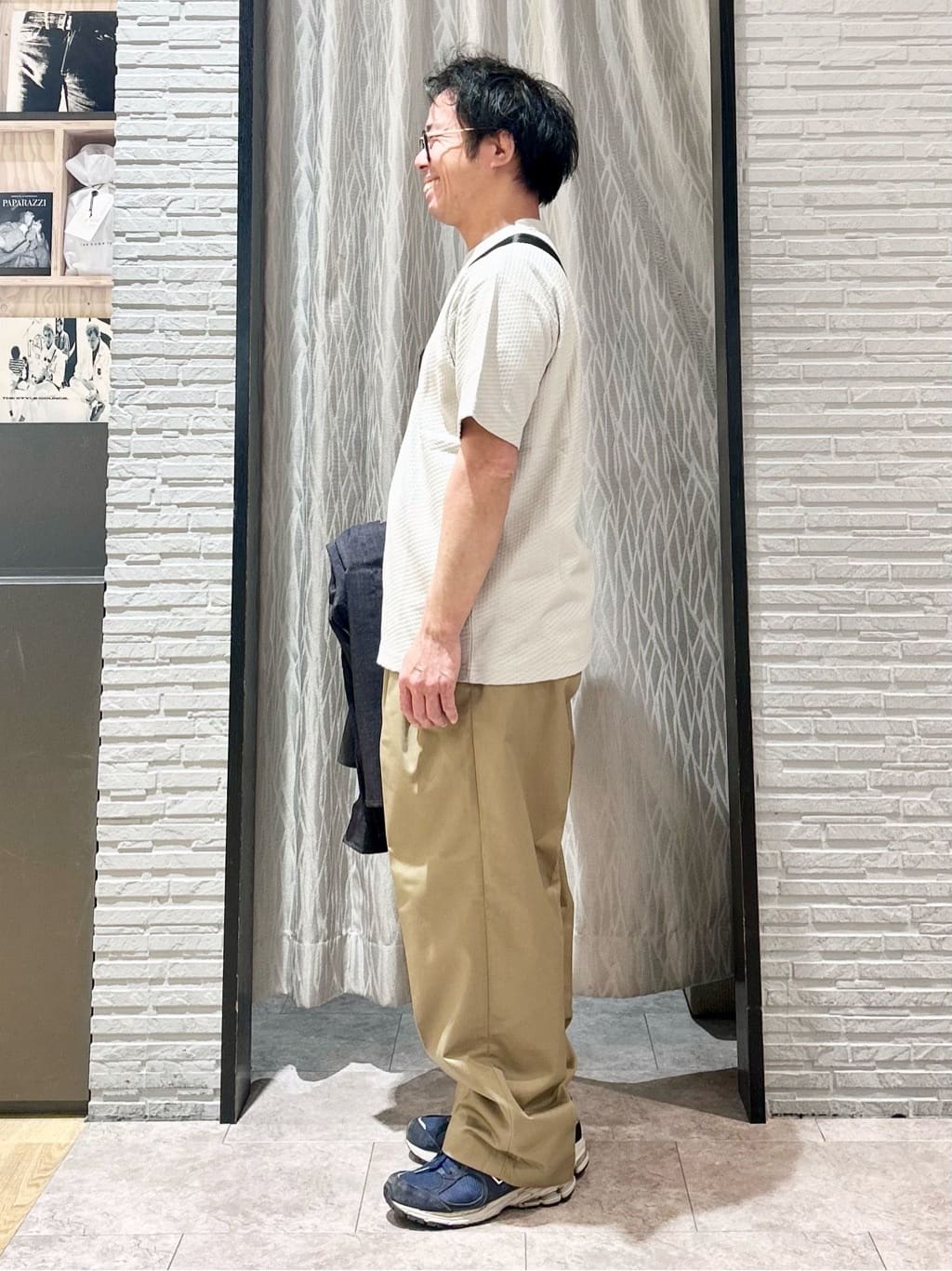 KENJI Iさんの「THE SHOP TK｜【LINO FINE】リネンライク 長袖シャツ UVカット/イージーケア/吸水速乾/洗濯機OK」を使ったコーディネート