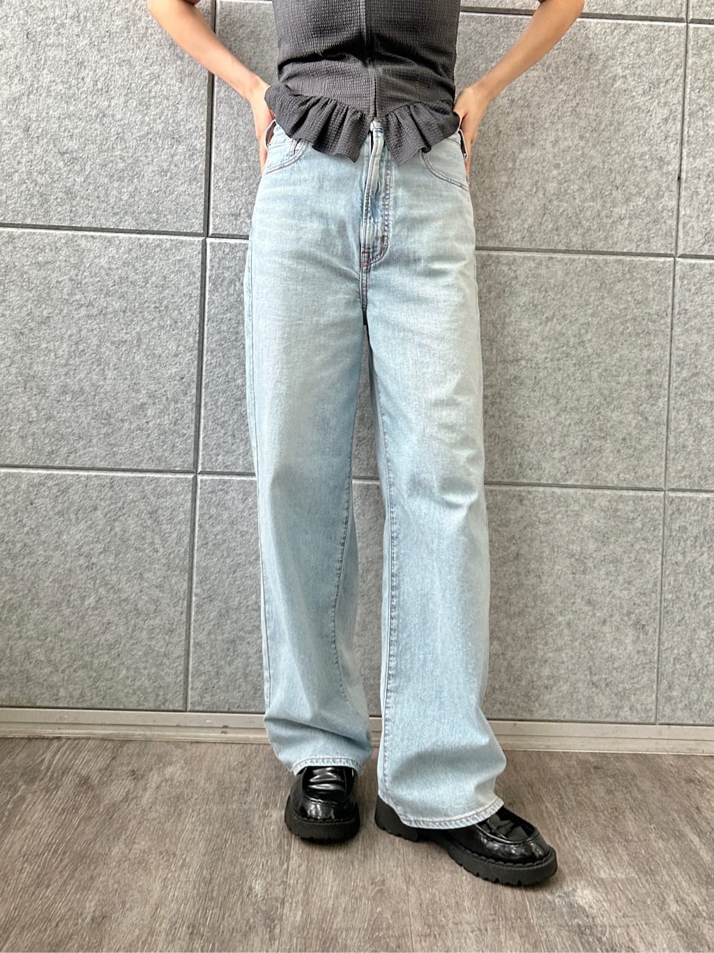 harunaさんの「CODE A｜halter neck bustier」を使ったコーディネート